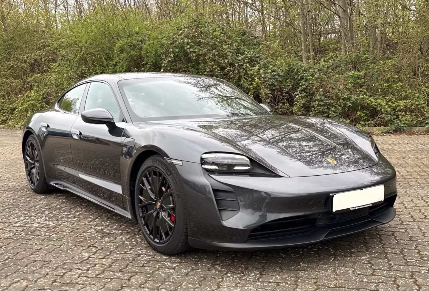 Billede af Porsche Taycan GTS EL 4x4 517HK 4d Aut.