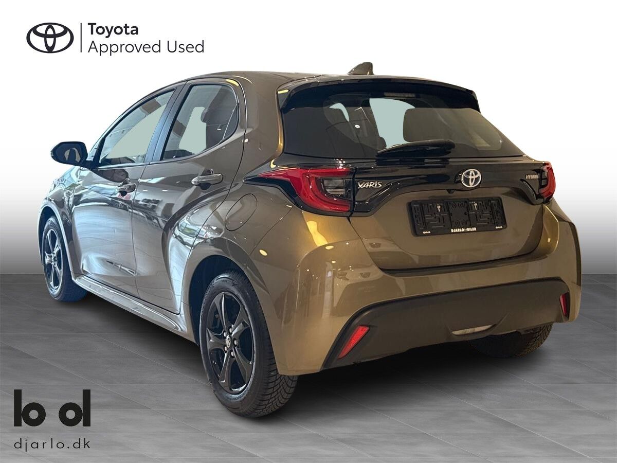 Billede af Toyota Yaris 1,5 Hybrid Active Technology Plus 116HK 5d Trinl. Gear