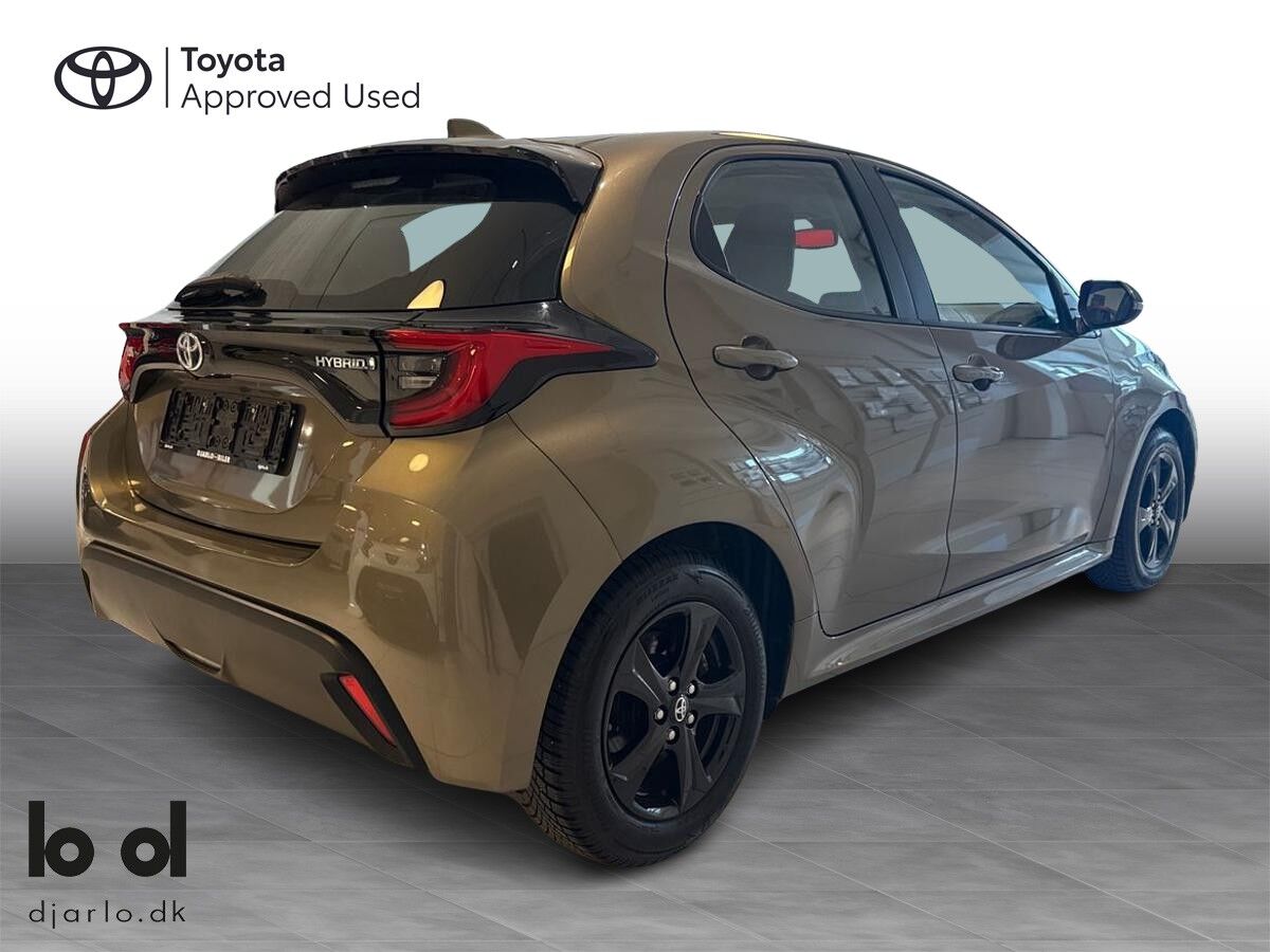 Billede af Toyota Yaris 1,5 Hybrid Active Technology Plus 116HK 5d Trinl. Gear