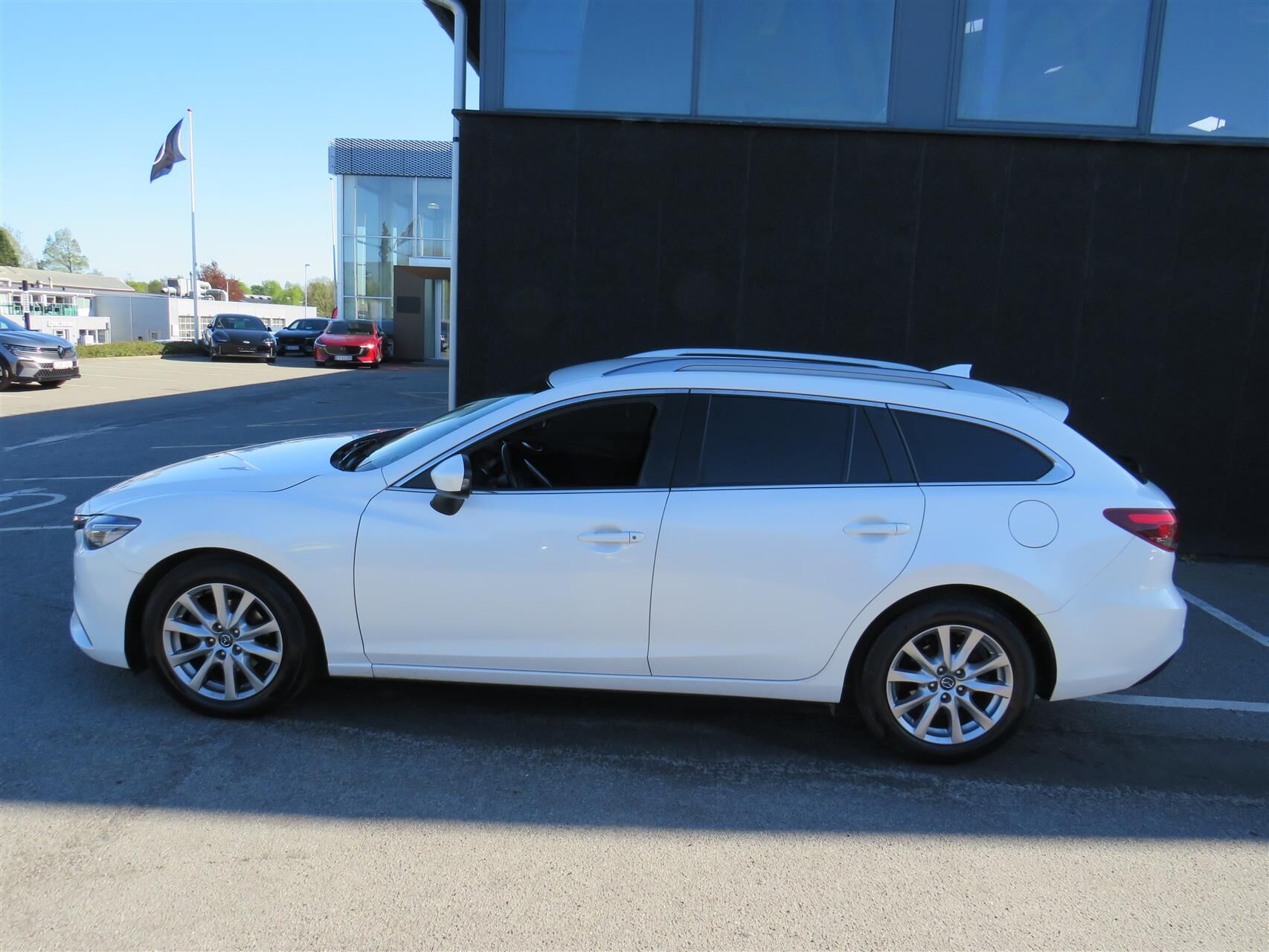 Billede af Mazda 6 2,2 Skyactiv-D Vision AWD 150HK Stc 6g