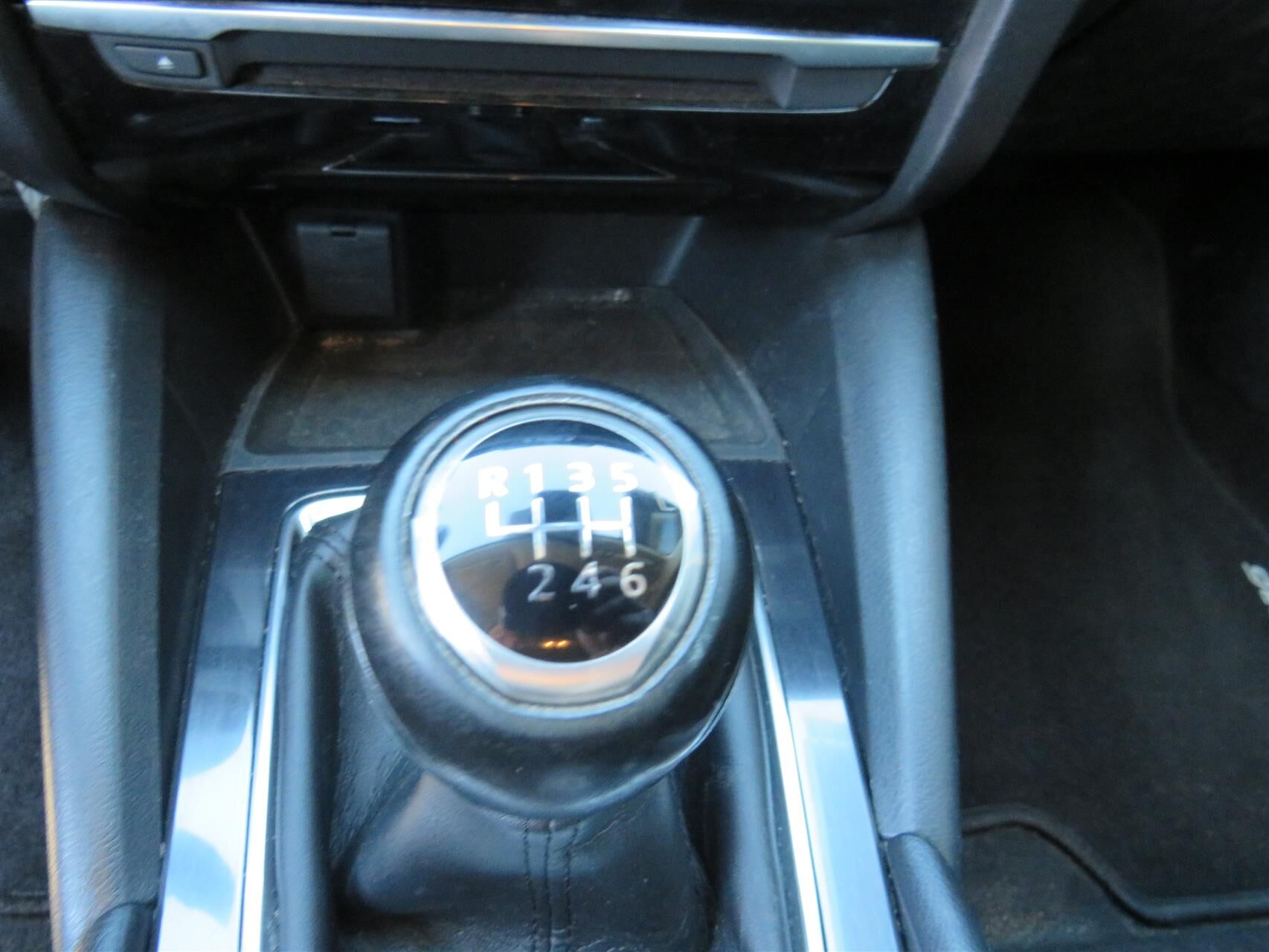 Billede af Mazda 6 2,2 Skyactiv-D Vision AWD 150HK Stc 6g