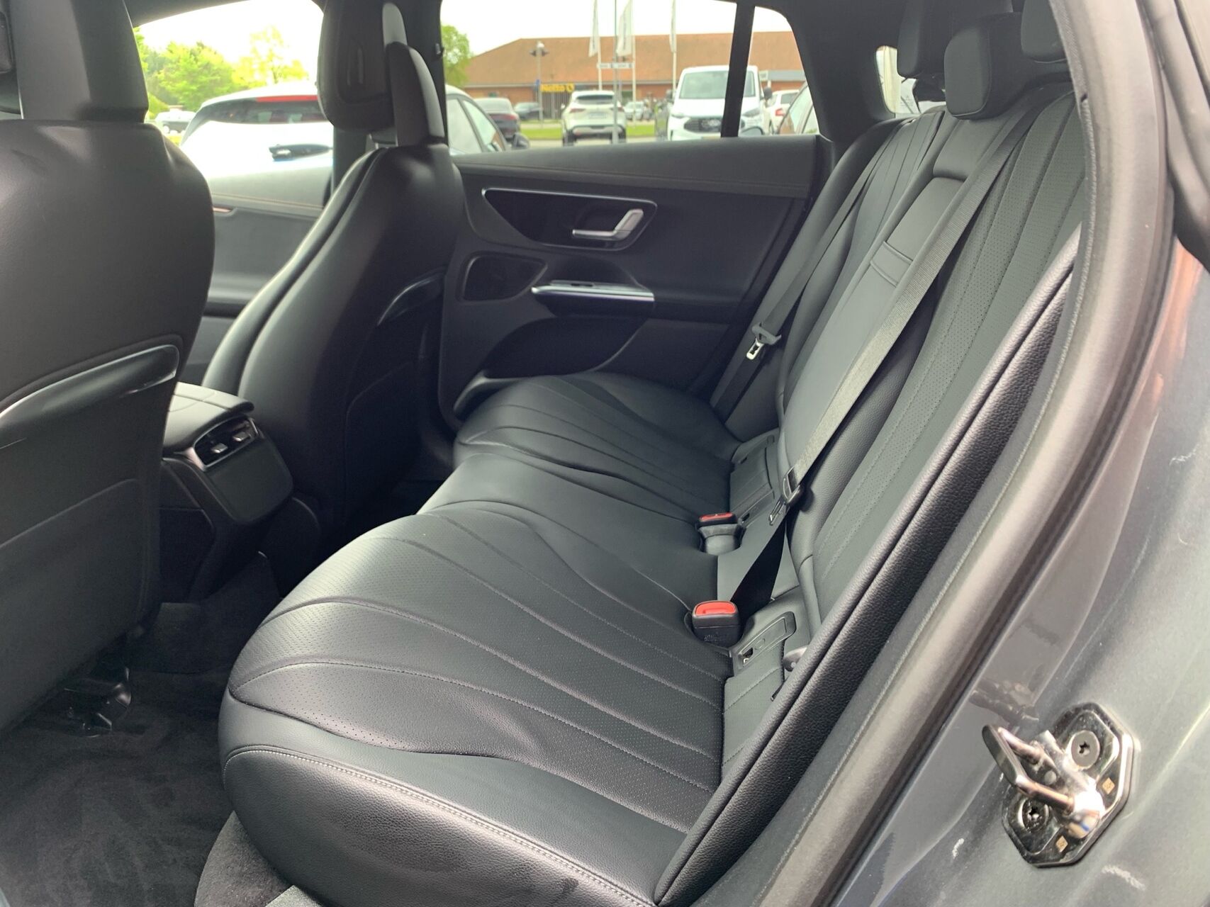 Billede af Mercedes-Benz EQE 300 EL Electric Art 245HK Aut.