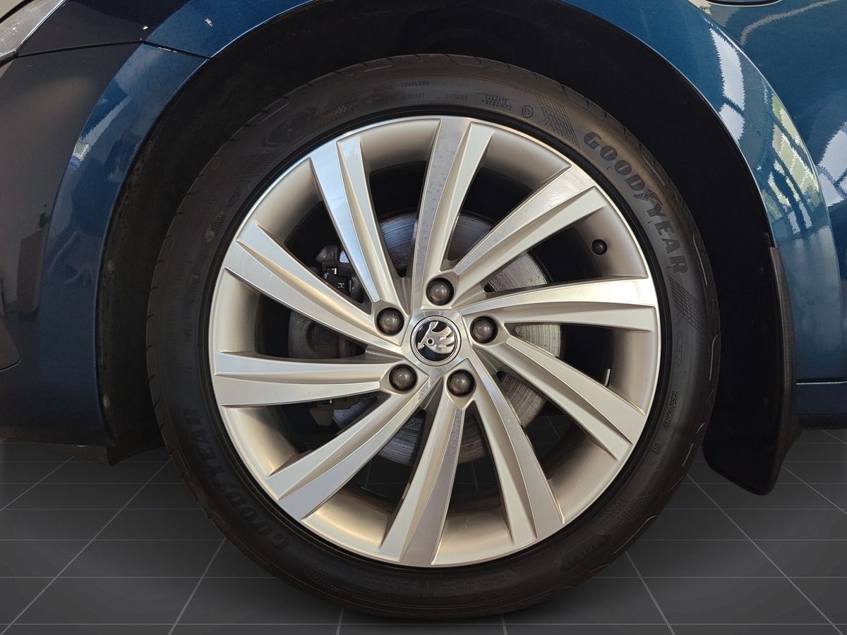 Billede af Skoda Octavia 1,4 TSI  Plugin-hybrid iV Plus DSG 204HK 5d 6g Aut.