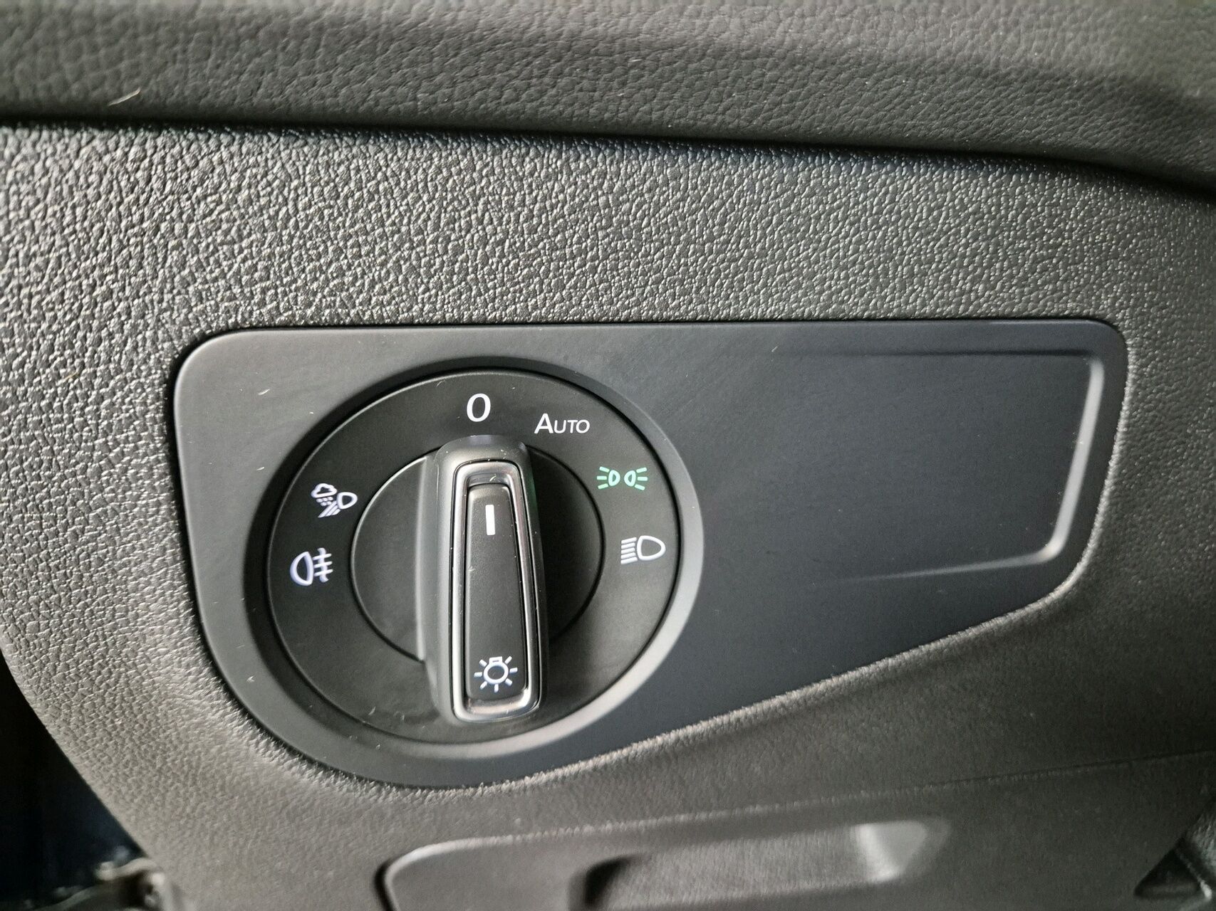 Billede af VW Tiguan 2,0 TDI SCR Elegance DSG 150HK 5d 7g Aut.