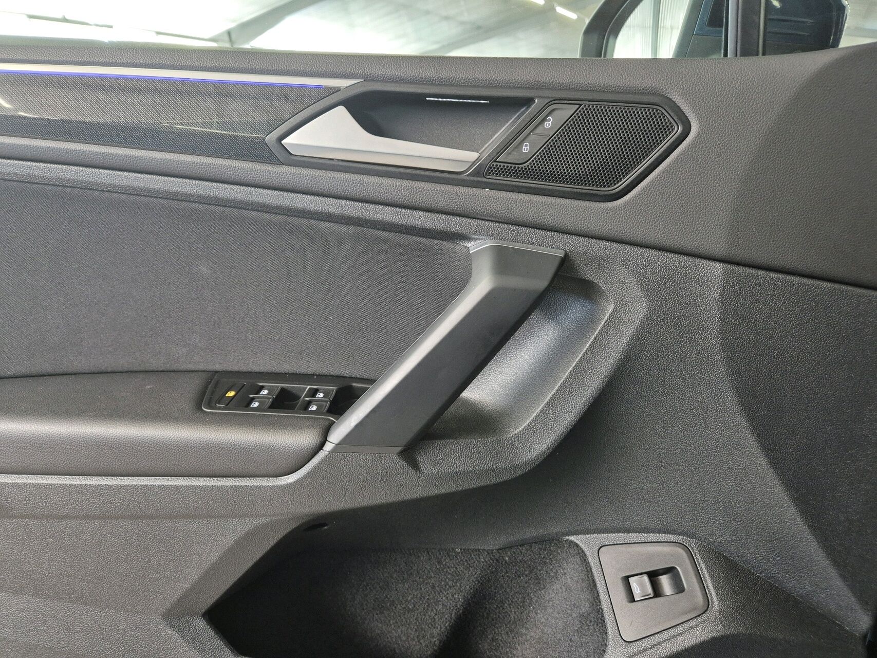 Billede af VW Tiguan 2,0 TDI SCR Elegance DSG 150HK 5d 7g Aut.