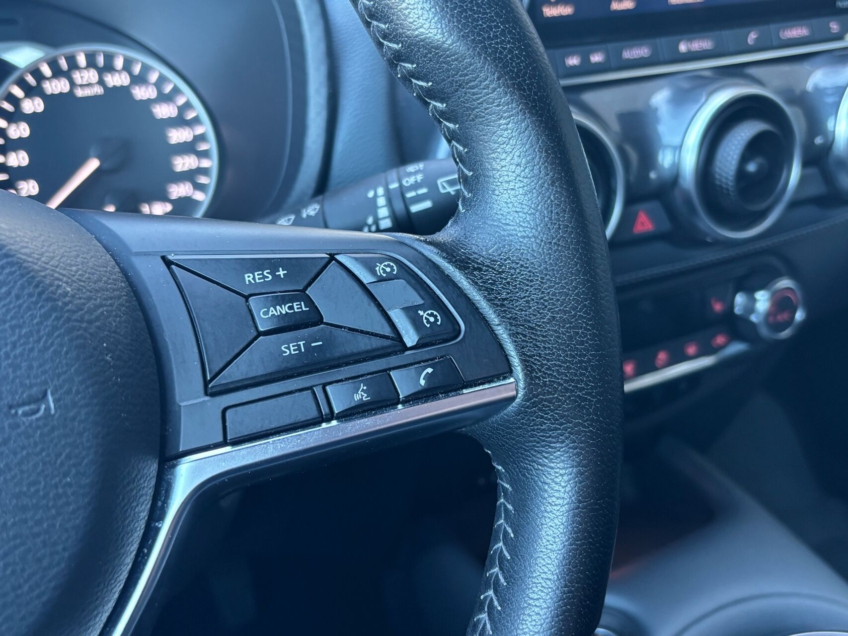 Billede af Nissan Juke 1,0 Dig-T N-Connecta 117HK 5d 6g