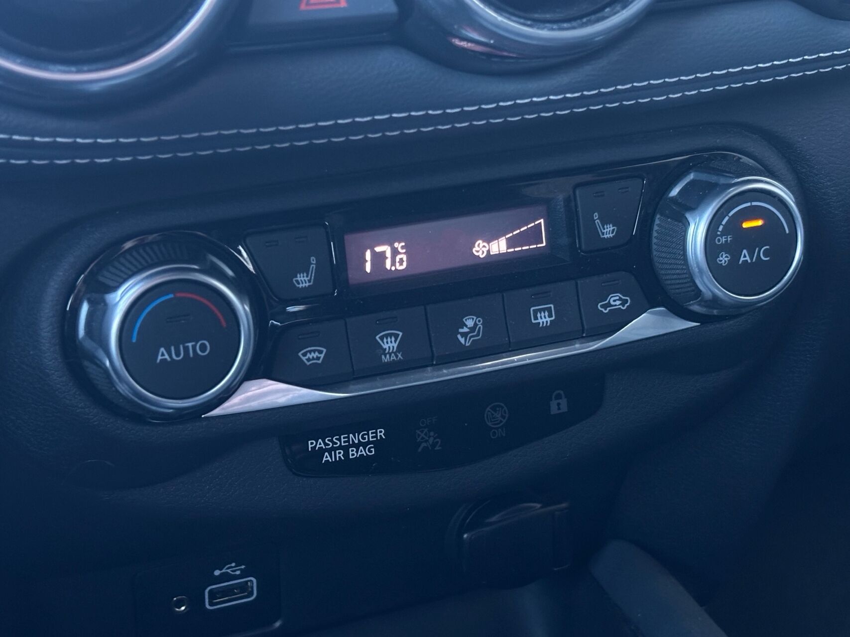 Billede af Nissan Juke 1,0 Dig-T N-Connecta 117HK 5d 6g