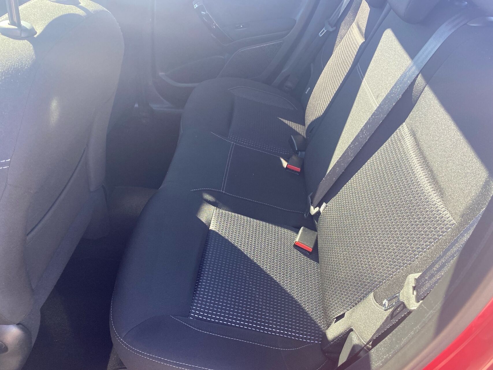 Billede af Peugeot 208 1,6 BlueHDi Allure Sky 100HK 5d