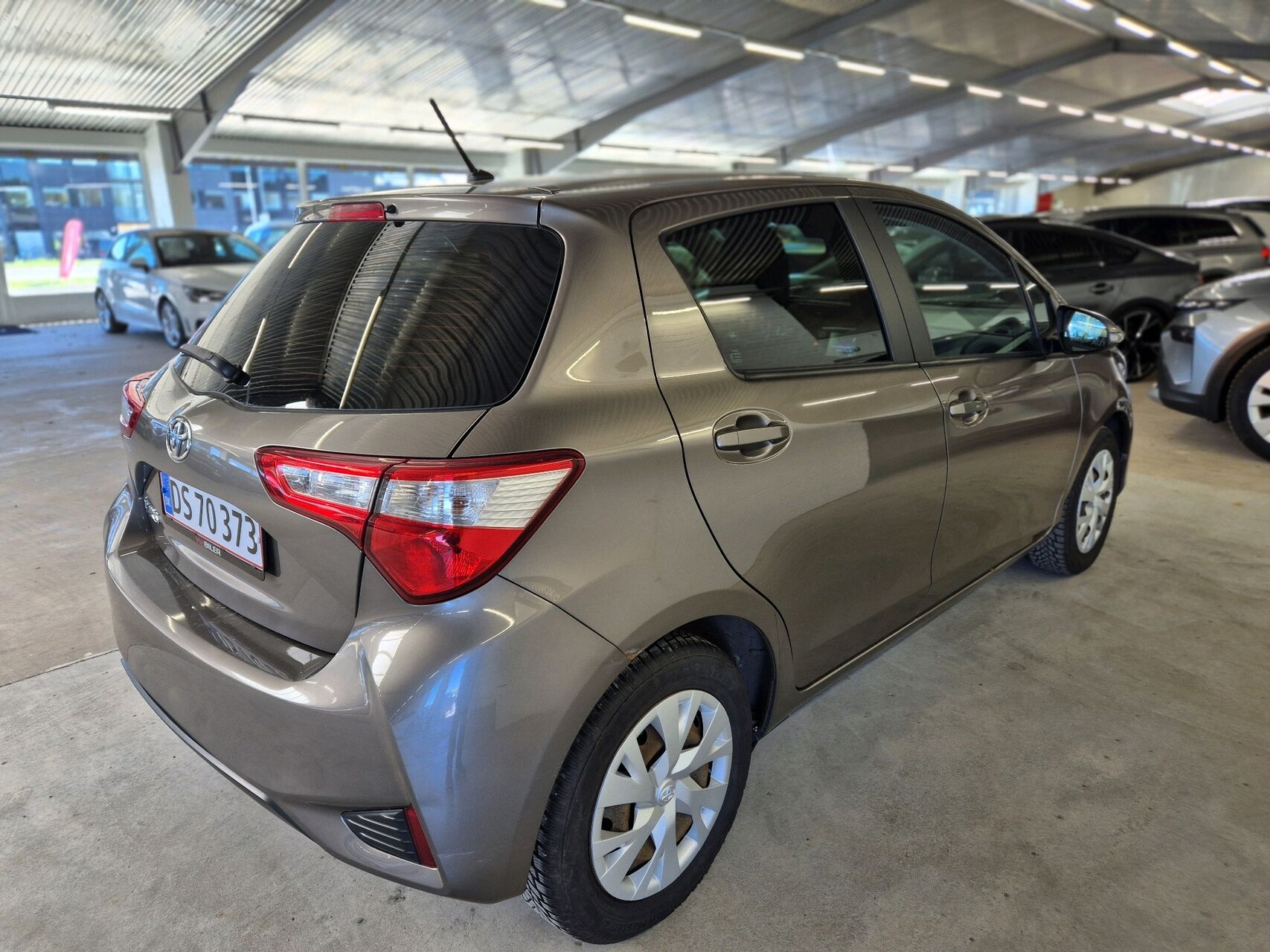 Billede af Toyota Yaris 1,0 VVT-I T2 69HK 5d