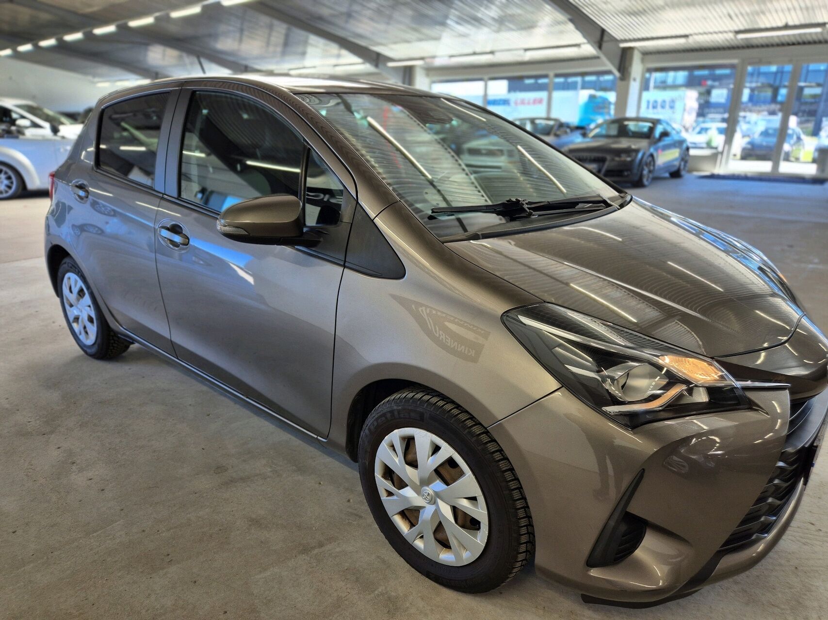 Billede af Toyota Yaris 1,0 VVT-I T2 69HK 5d