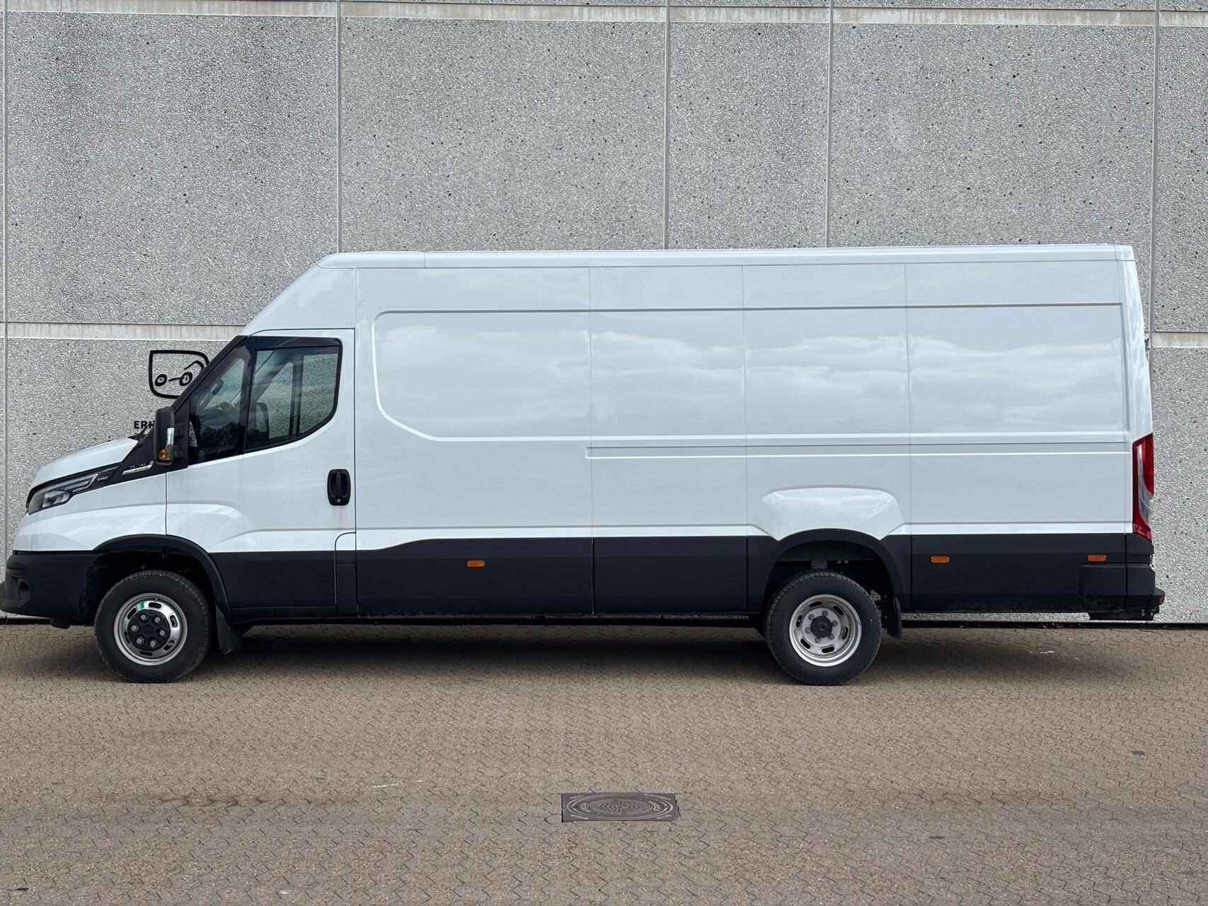 Billede af Iveco Daily 50C18 16m3 3,0 D Hi-Matic 180HK 8g Aut.