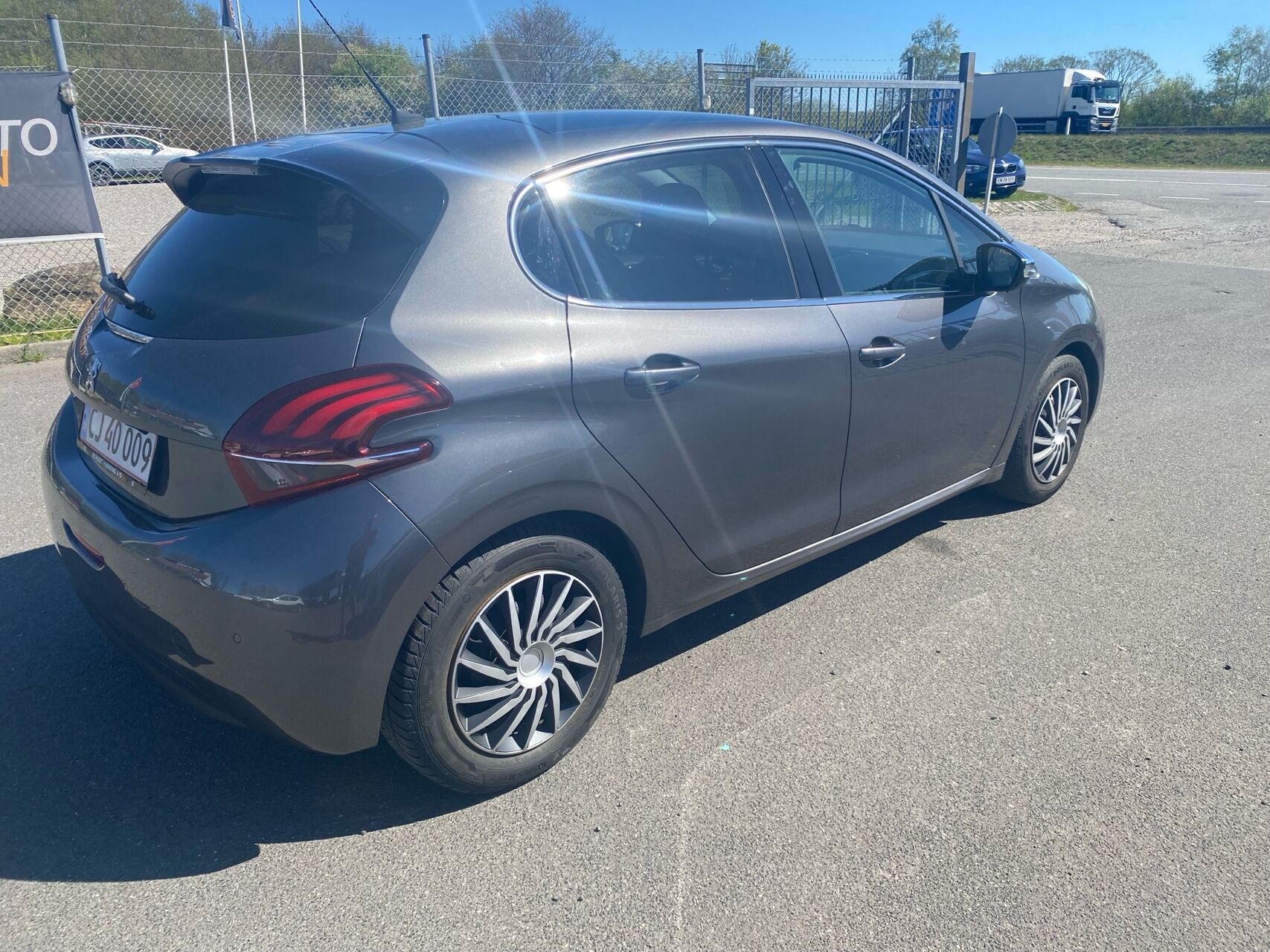 Billede af Peugeot 208 1,2 PureTech Allure 82HK 5d