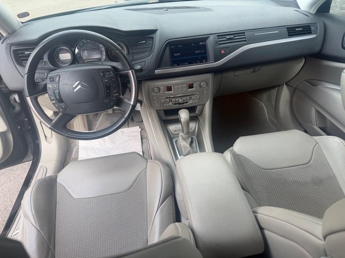 Billede af Citroën C5 Tourer 3,0 HDi FAP Exclusive 240HK Van 6g Aut.