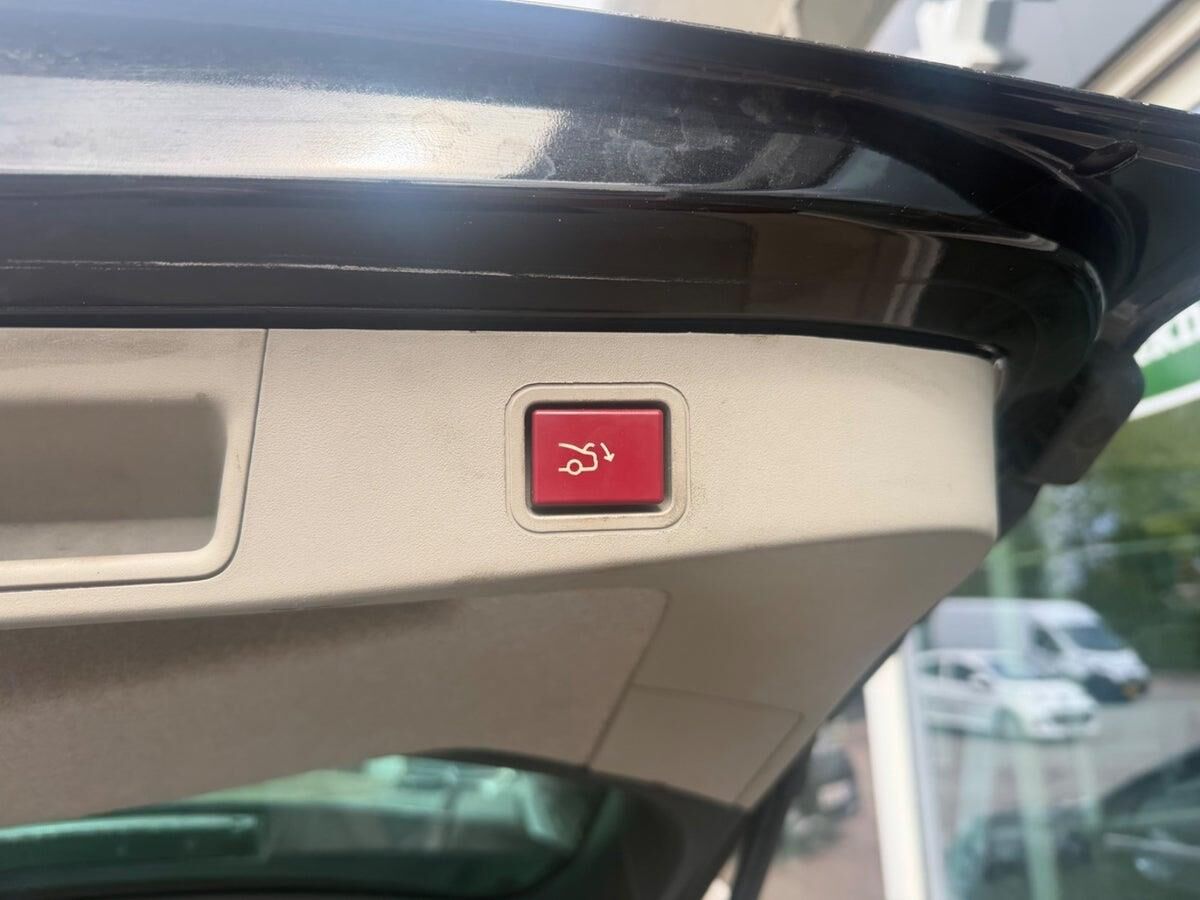 Billede af Citroën C5 Tourer 3,0 HDi FAP Exclusive 240HK Van 6g Aut.