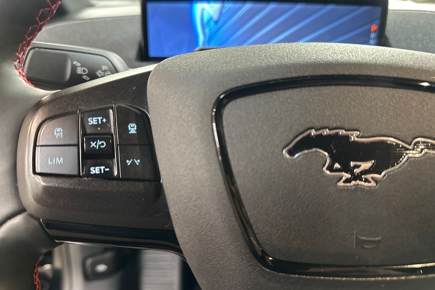 Billede af Ford Mustang Mach-E EL UR Premium 294HK 5d Aut.