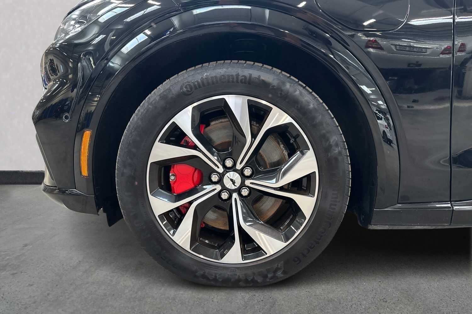 Billede af Ford Mustang Mach-E EL UR Premium 294HK 5d Aut.