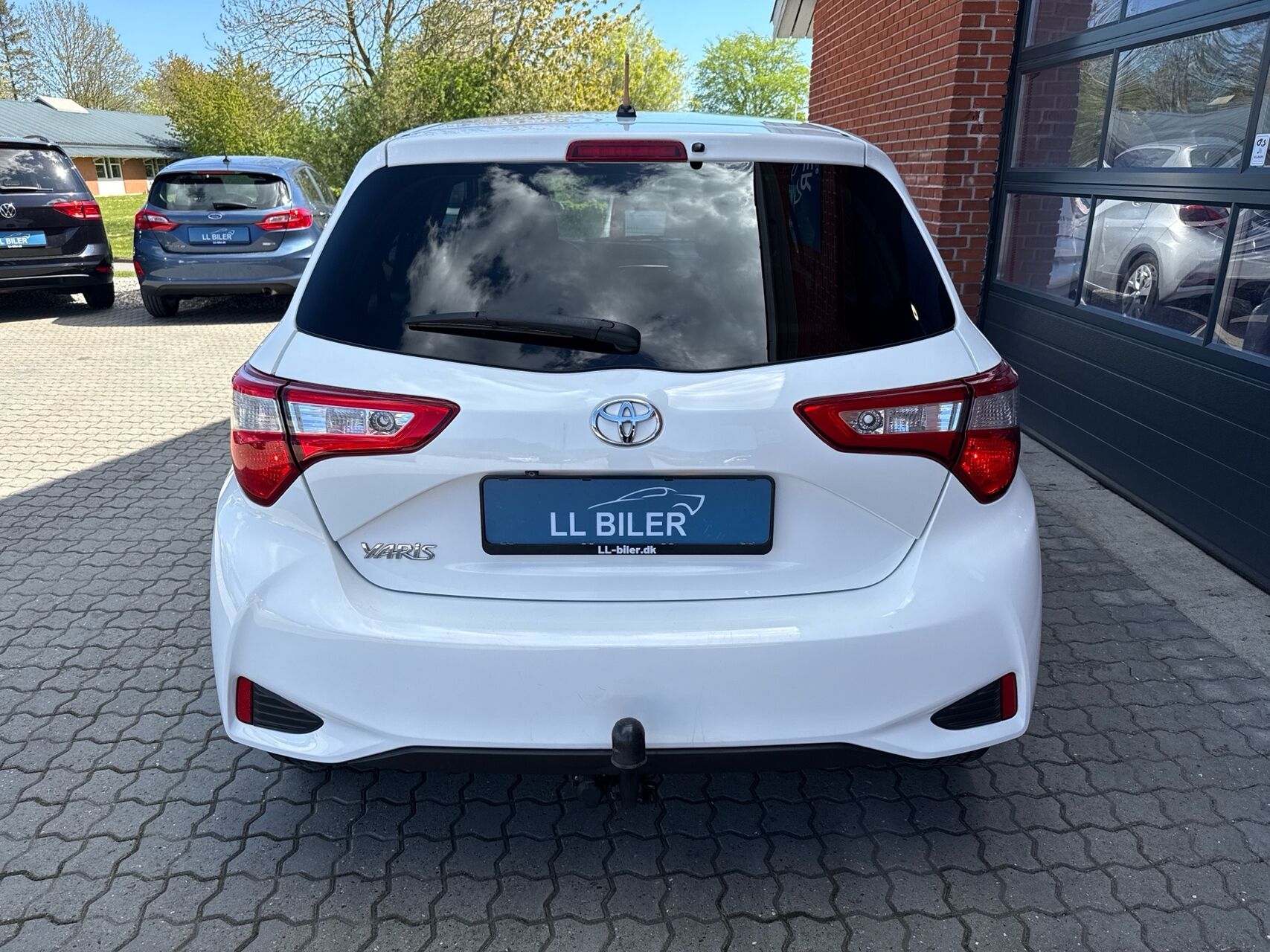Billede af Toyota Yaris 1,5 VVT-I T2 Premium Multidrive S 111HK 5d 6g Aut.