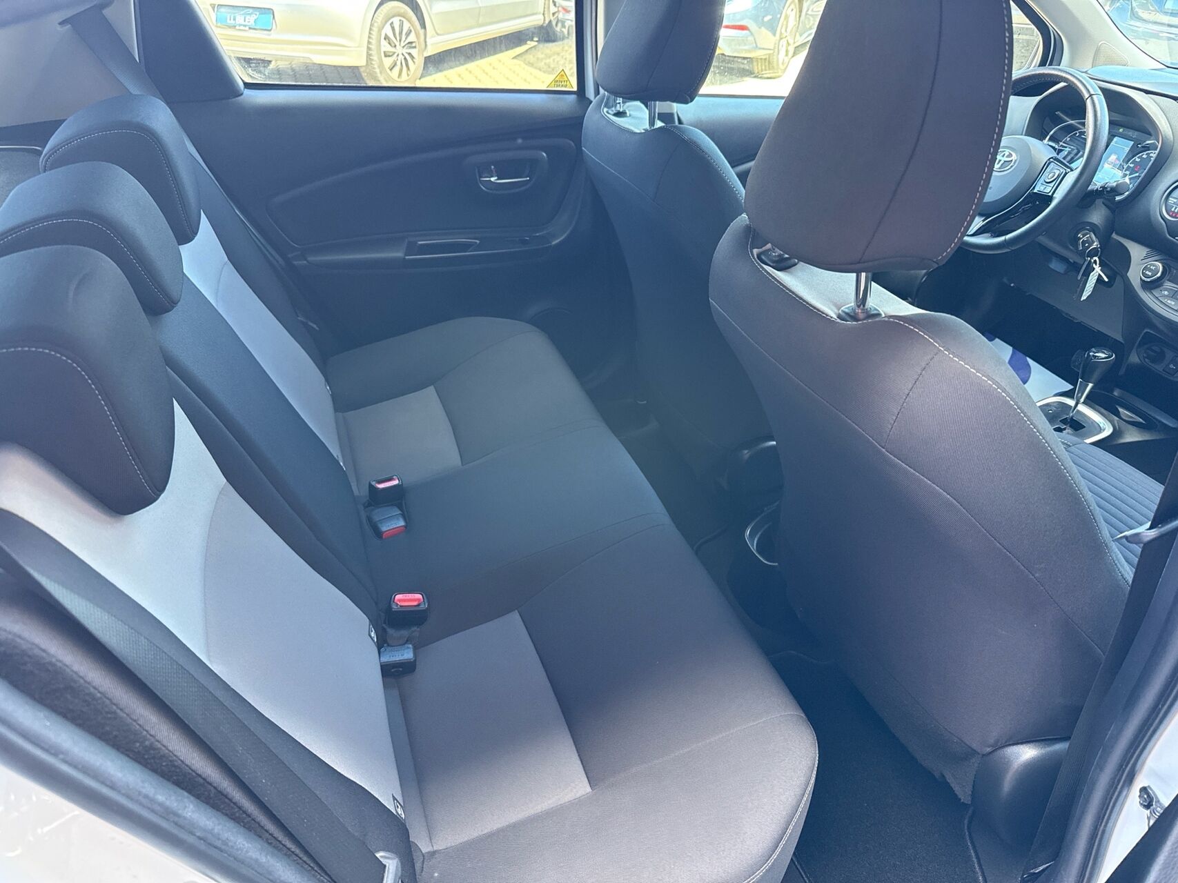Billede af Toyota Yaris 1,5 VVT-I T2 Premium Multidrive S 111HK 5d 6g Aut.