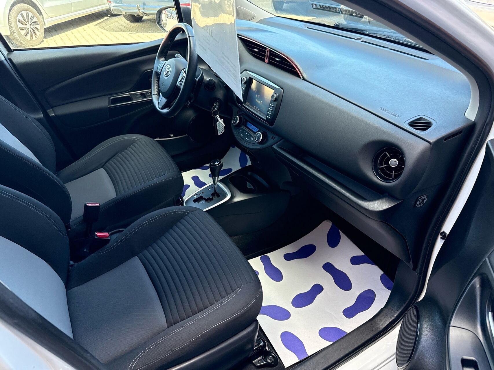 Billede af Toyota Yaris 1,5 VVT-I T2 Premium Multidrive S 111HK 5d 6g Aut.