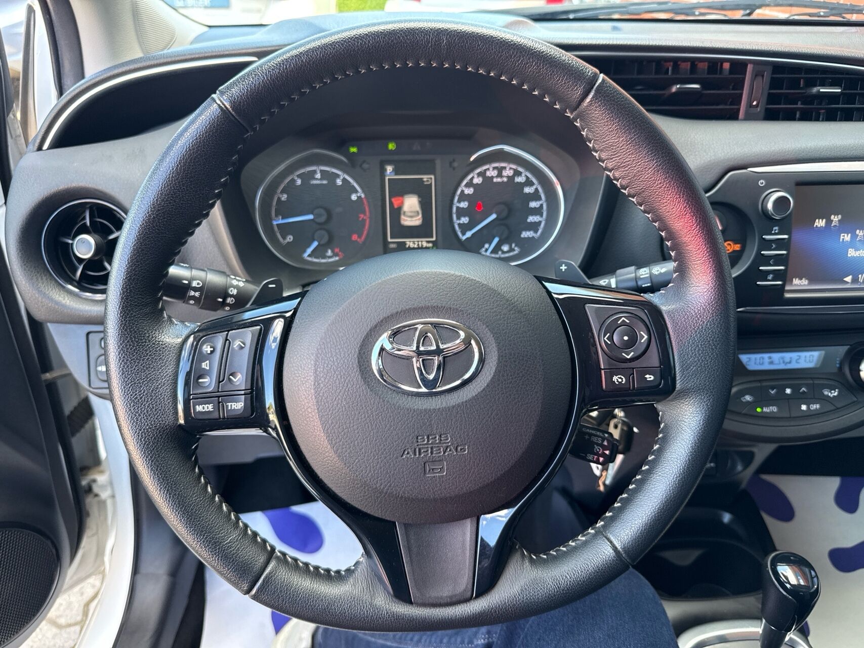 Billede af Toyota Yaris 1,5 VVT-I T2 Premium Multidrive S 111HK 5d 6g Aut.
