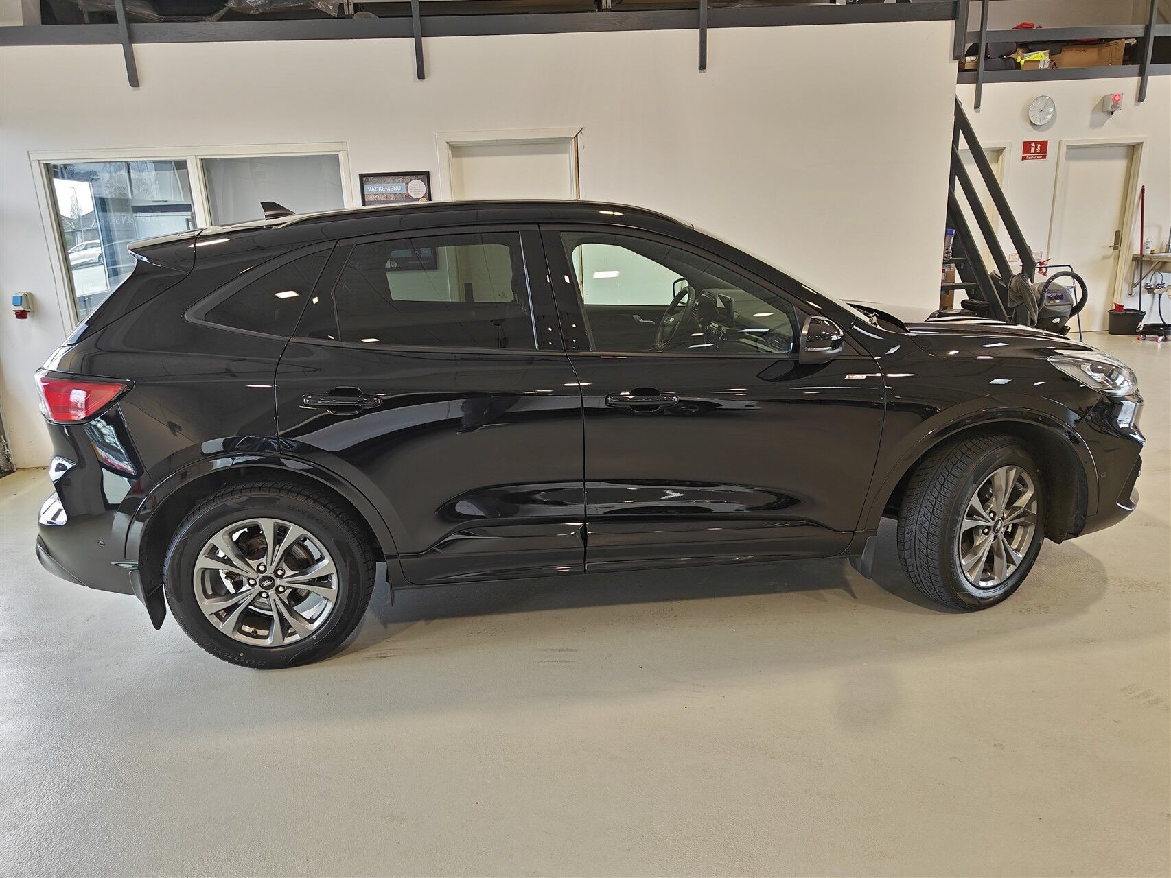 Billede af Ford Kuga 2,5 Plugin-hybrid ST-Line X CVT 225HK 5d Trinl. Gear