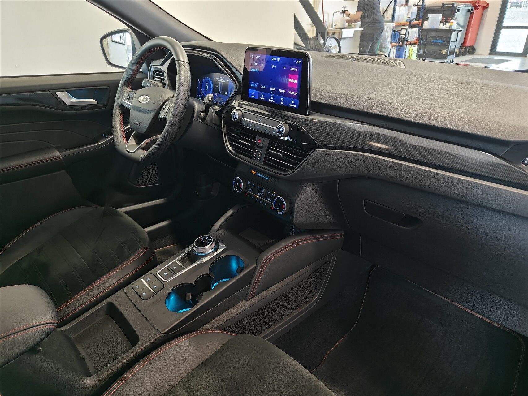 Billede af Ford Kuga 2,5 Plugin-hybrid ST-Line X CVT 225HK 5d Trinl. Gear