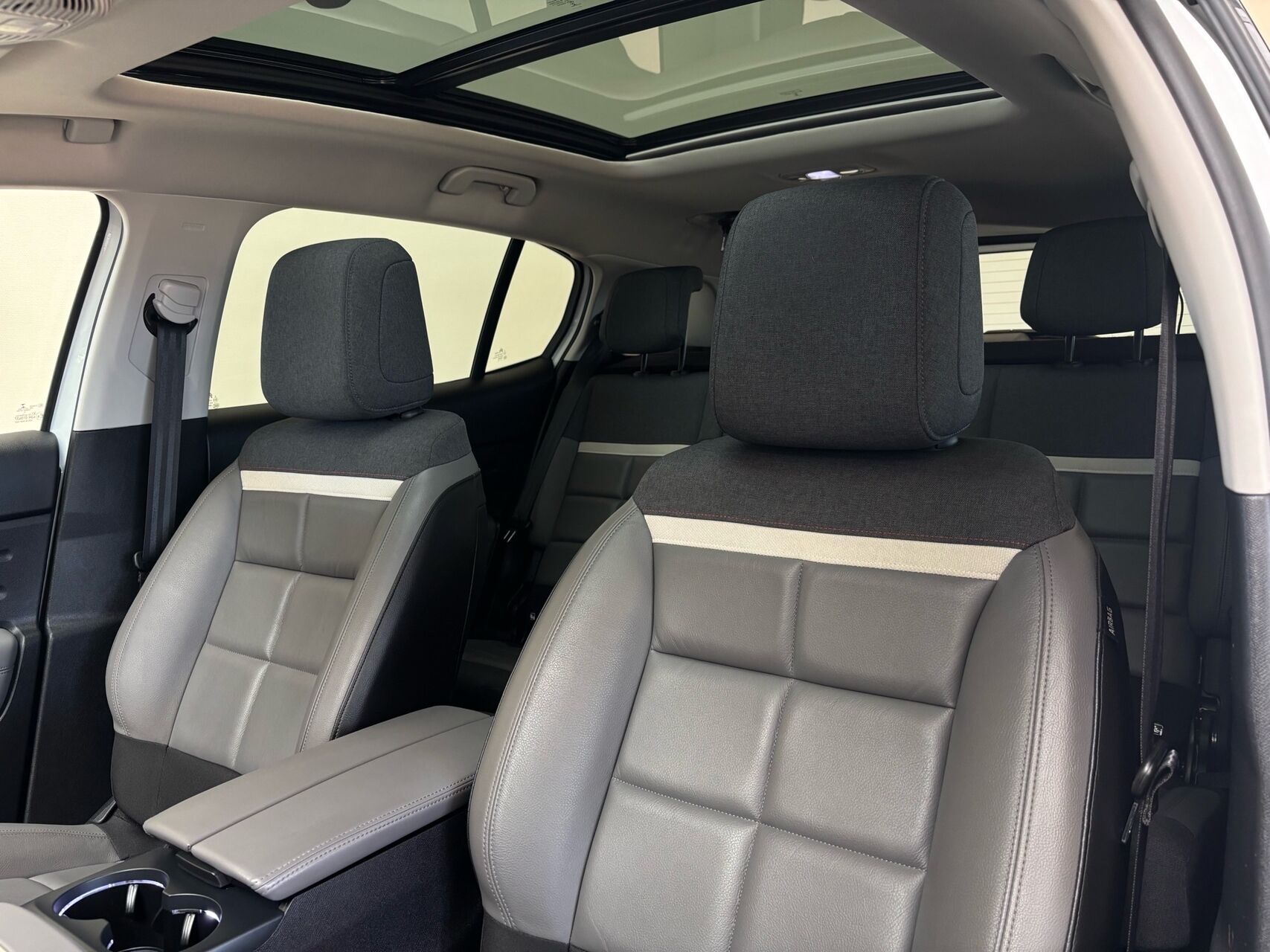 Billede af Citroën C5 Aircross 1,6 Plugin-hybrid Skyline EAT8 225HK 5d 8g Aut.