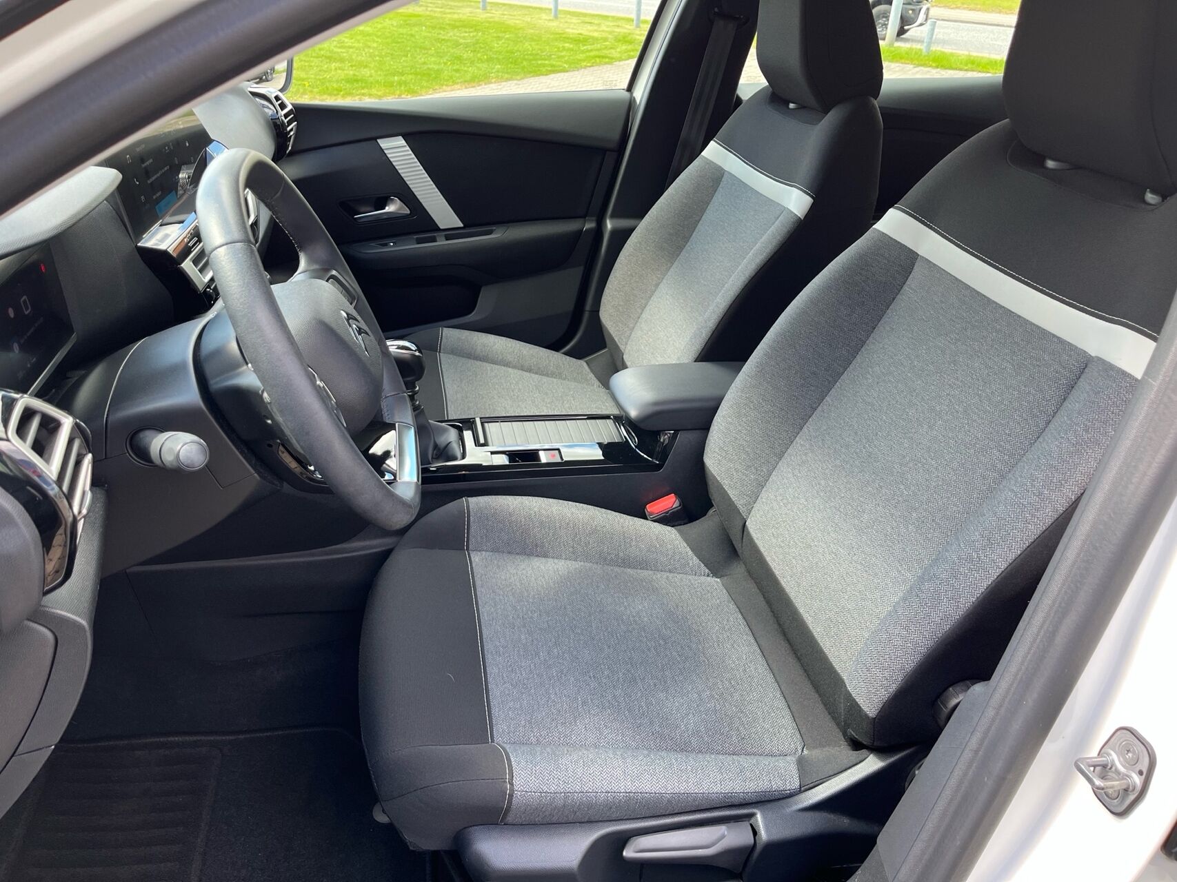 Billede af Citroën C4 1,2 PureTech Attraction 100HK 5d