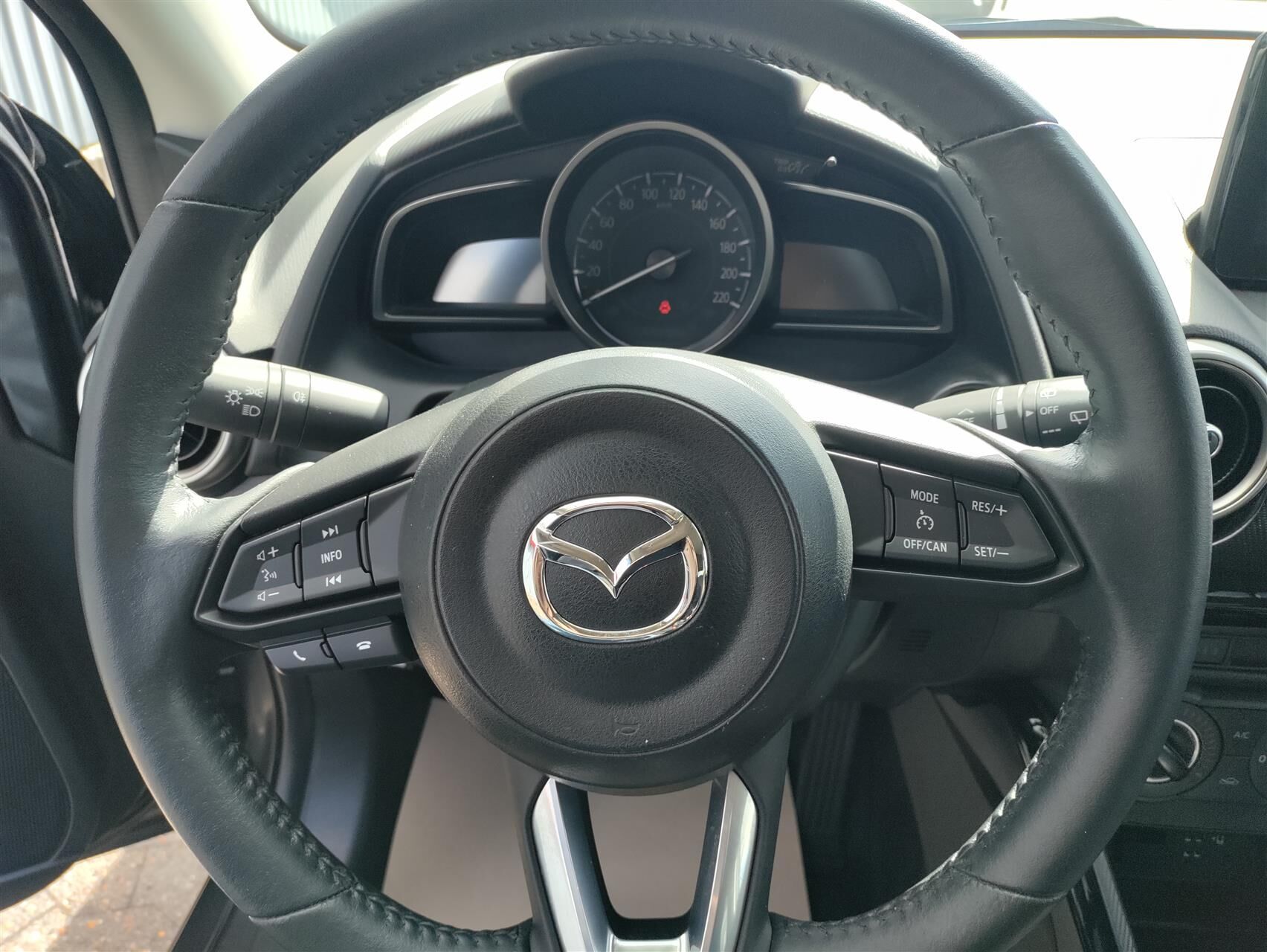 Billede af Mazda 2 1,5 Skyactiv-G Sky 90HK 5d 6g Aut.