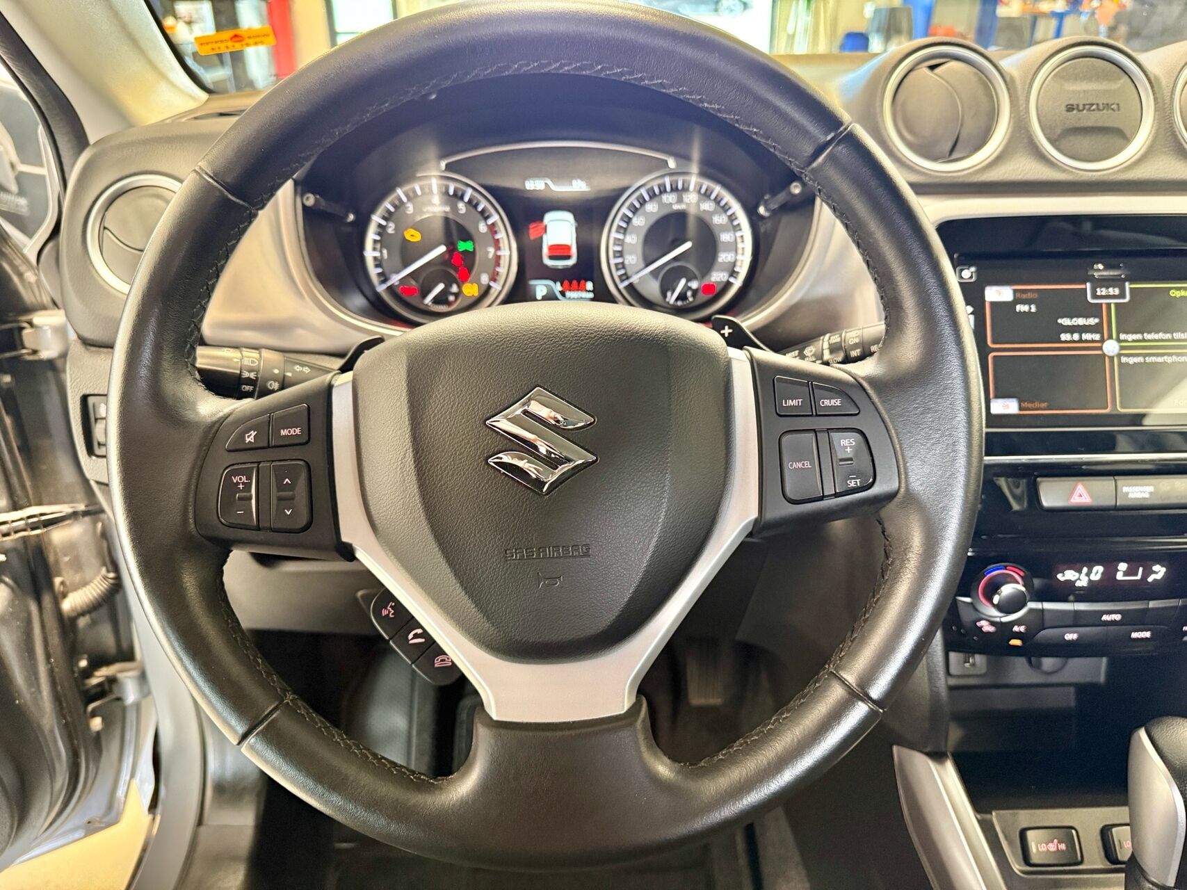 Billede af Suzuki Vitara 1,0 Boosterjet Active 112HK 5d 6g Aut.