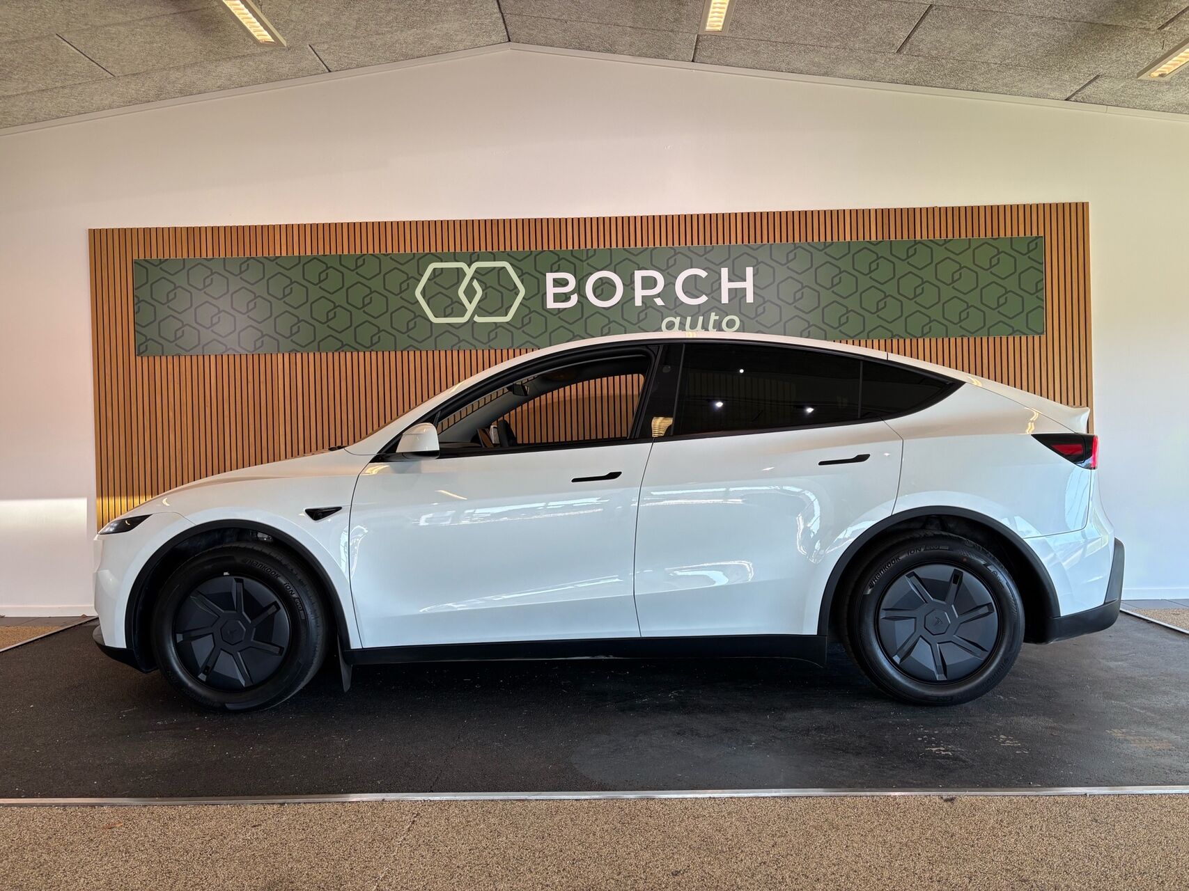 Billede af Tesla Model Y EL Standard Range RWD 299HK 5d Aut.