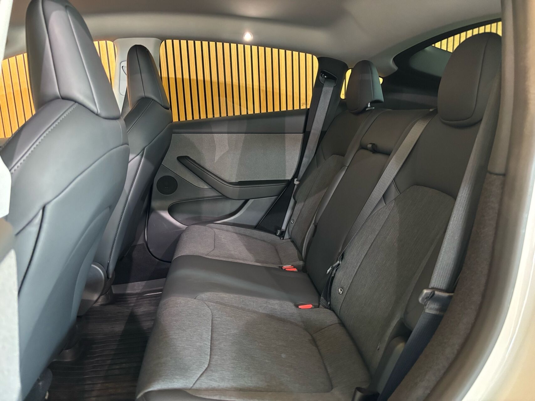 Billede af Tesla Model Y EL Standard Range RWD 299HK 5d Aut.