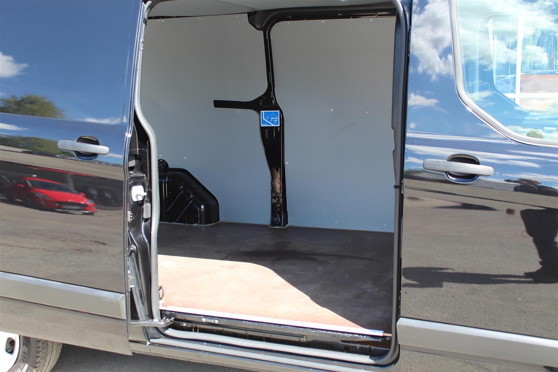 Billede af Ford Transit Custom 300 L2H1 2,0 TDCi Trend 130HK Van 6g Aut.
