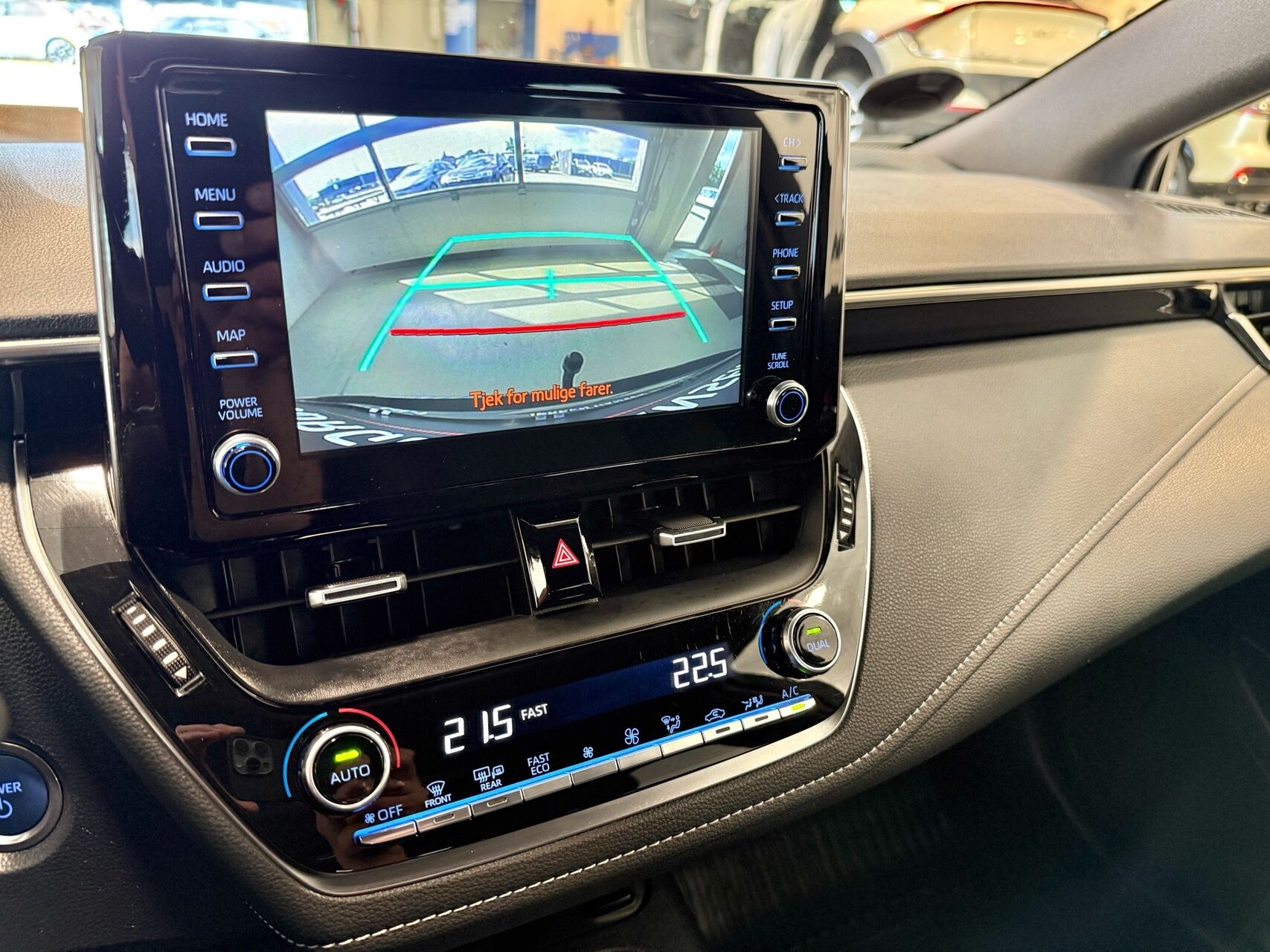 Billede af Toyota Corolla Touring Sports 1,8 Hybrid H3 Smart E-CVT 122HK Stc Trinl. Gear