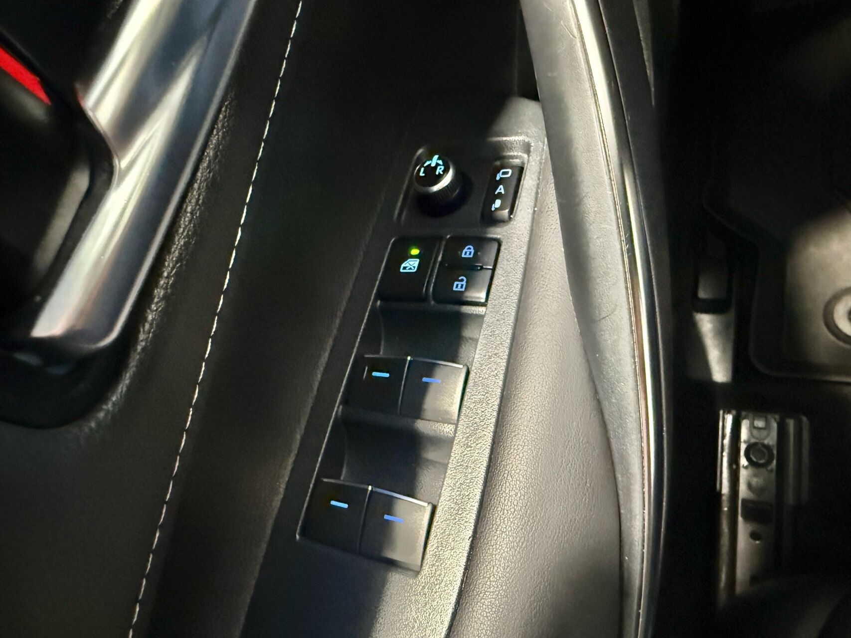 Billede af Toyota Corolla Touring Sports 1,8 Hybrid H3 Smart E-CVT 122HK Stc Trinl. Gear