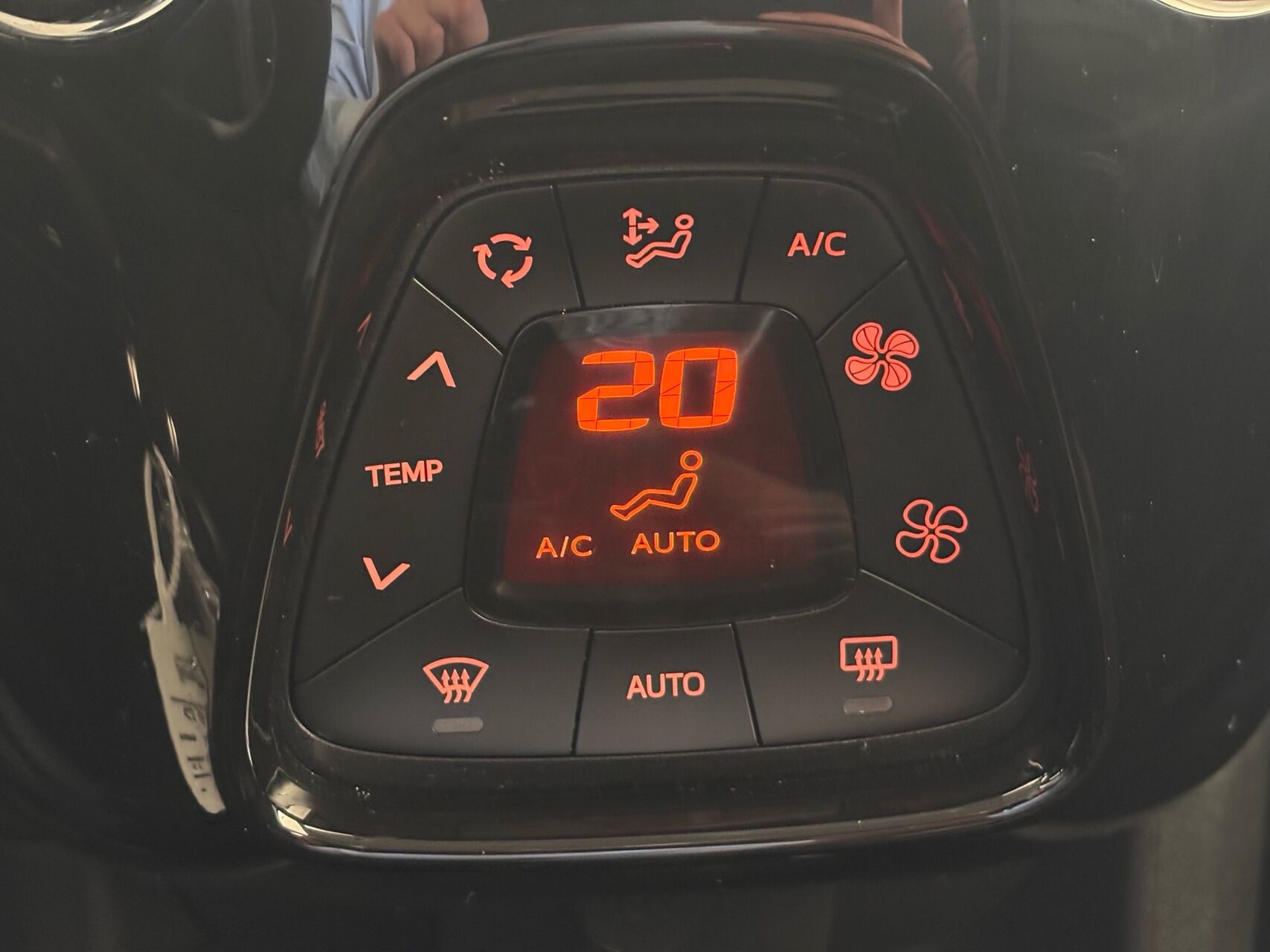 Billede af Citroën C1 1,0 VTi Attaque 72HK 5d