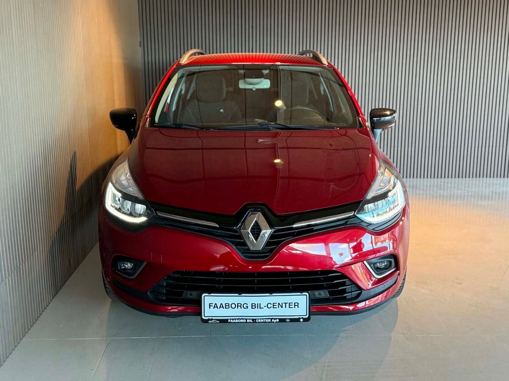 Billede af Renault Clio Sport Tourer 0,9 Energy TCe Limited 90HK Stc