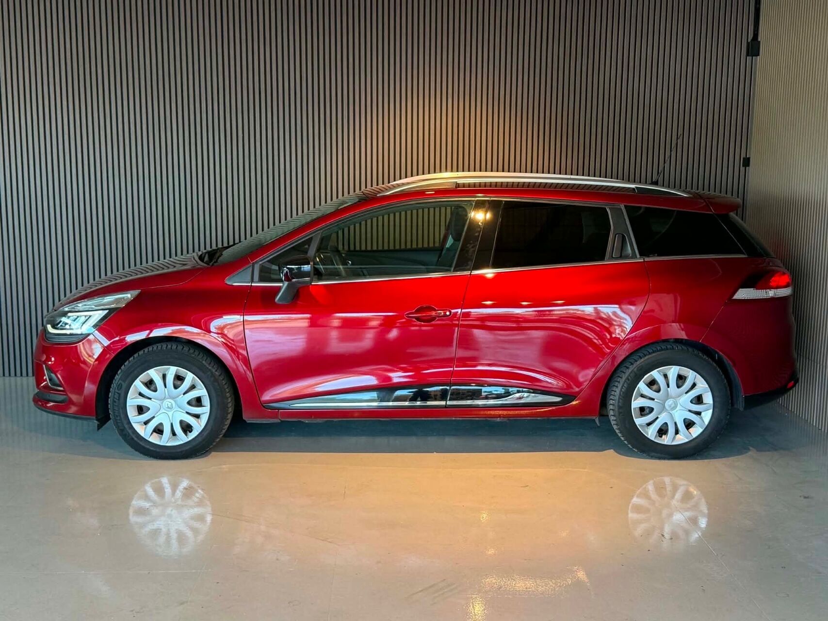Billede af Renault Clio Sport Tourer 0,9 Energy TCe Limited 90HK Stc