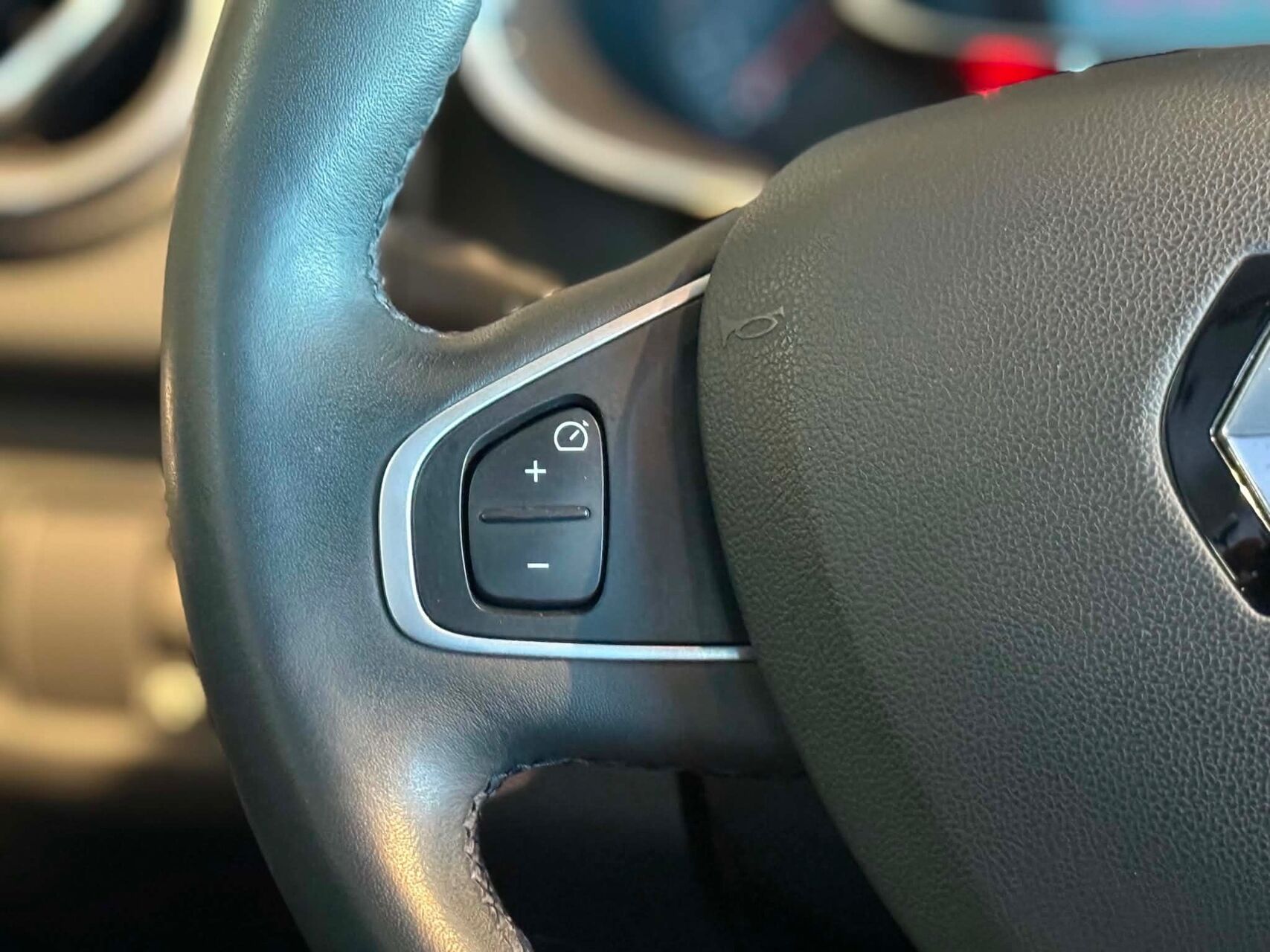 Billede af Renault Clio Sport Tourer 0,9 Energy TCe Limited 90HK Stc
