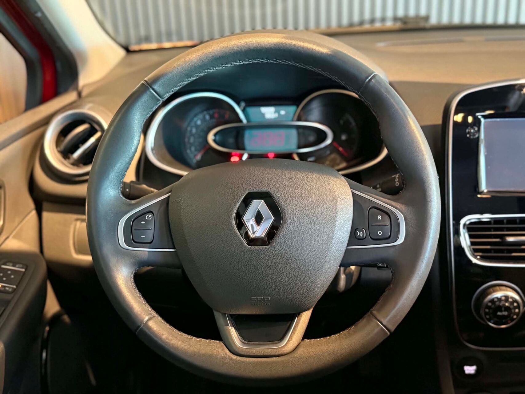 Billede af Renault Clio Sport Tourer 0,9 Energy TCe Limited 90HK Stc
