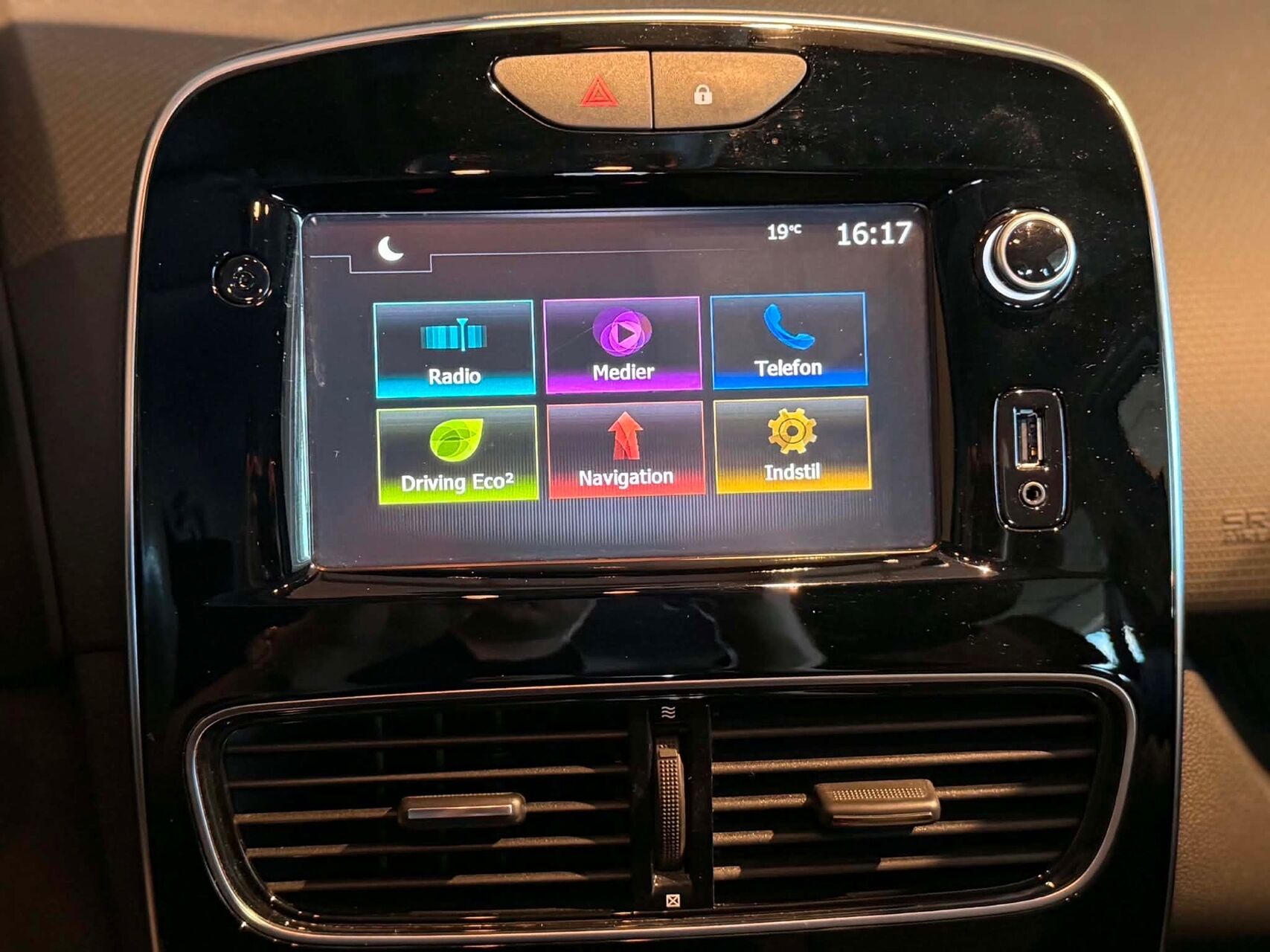 Billede af Renault Clio Sport Tourer 0,9 Energy TCe Limited 90HK Stc