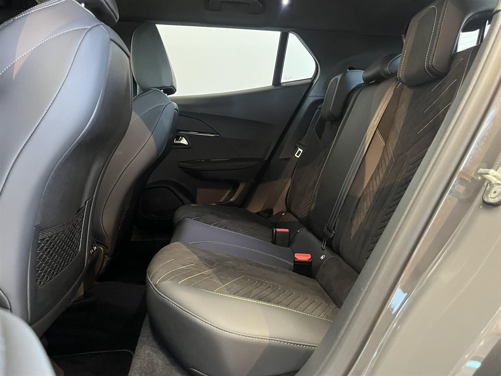Billede af Peugeot e-2008 EL GT 156HK 5d Aut.
