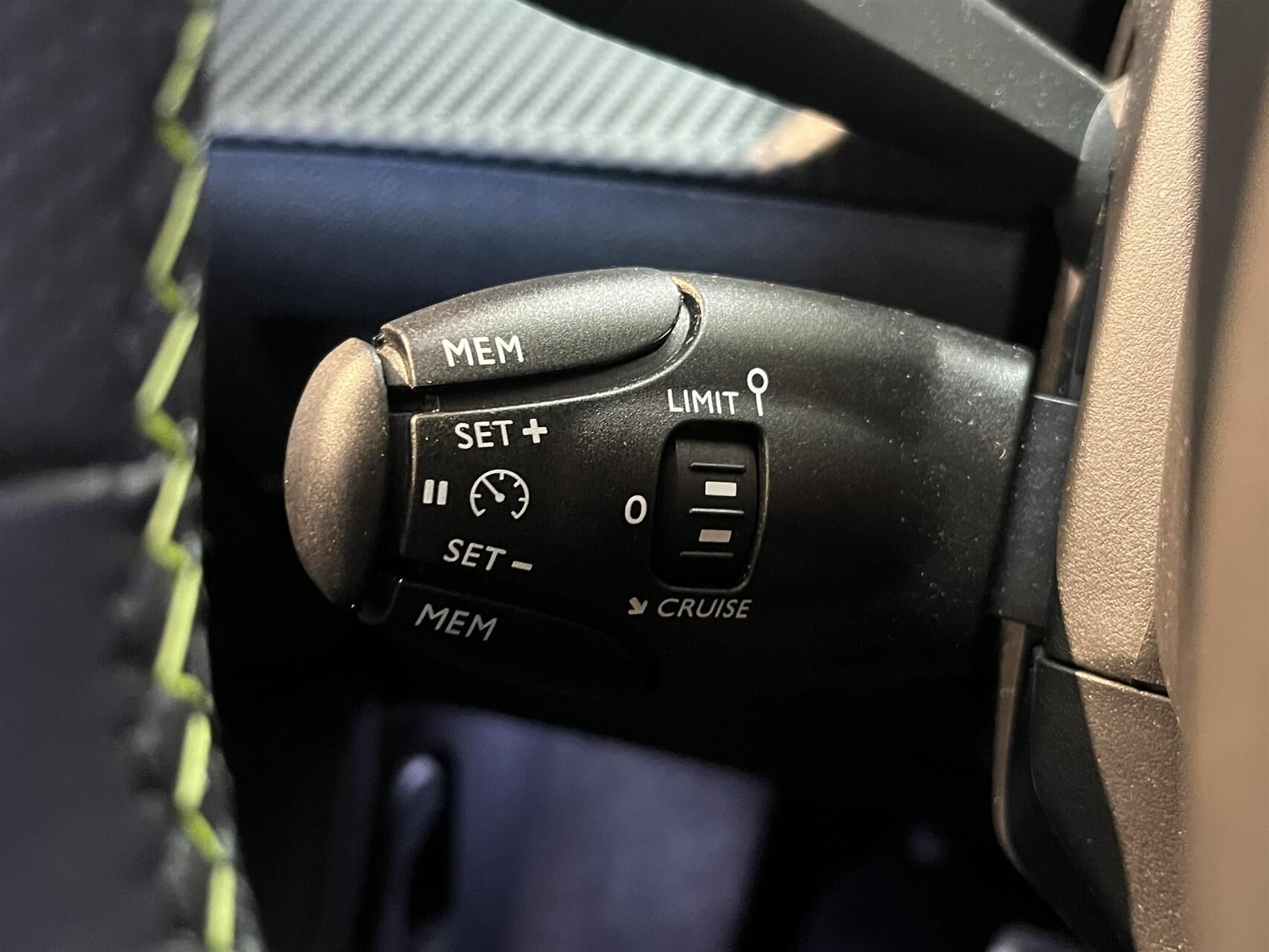 Billede af Peugeot e-2008 EL GT 156HK 5d Aut.