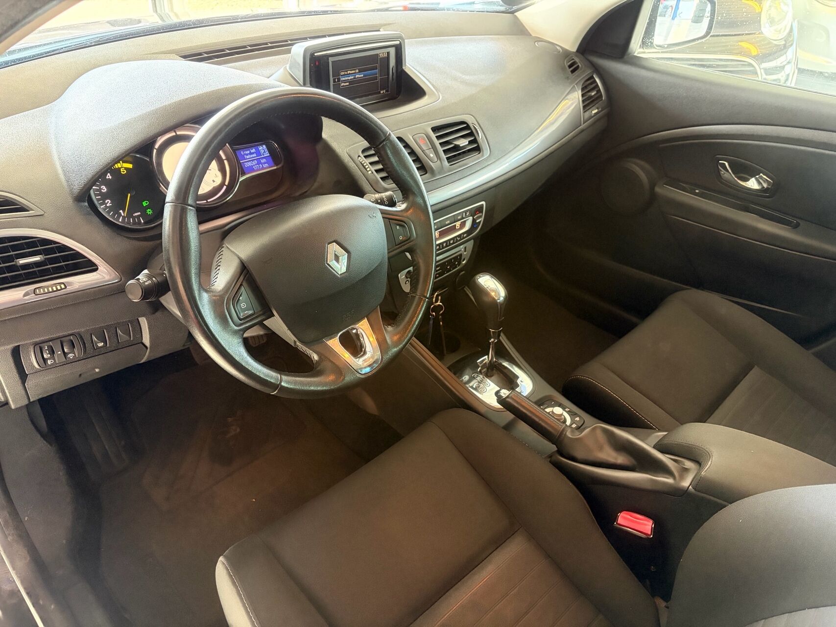 Billede af Renault Mégane Sport Tourer 1,5 DCI Limited 110HK Stc 6g Aut.