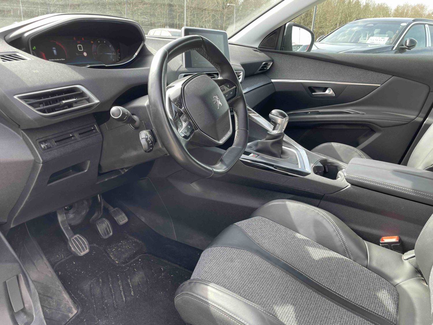 Billede af Peugeot 3008 1,6 BlueHDi Allure 120HK 5d 6g