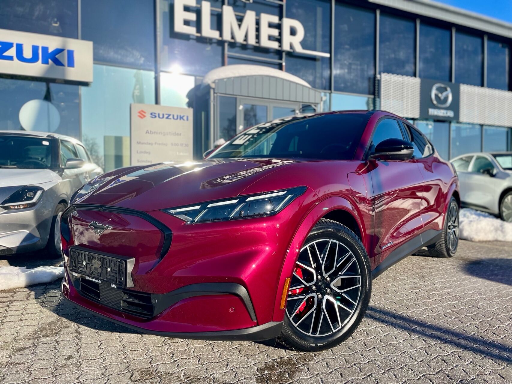 Billede af Ford Mustang Mach-E EL UR Premium AWD 375HK 5d Aut.
