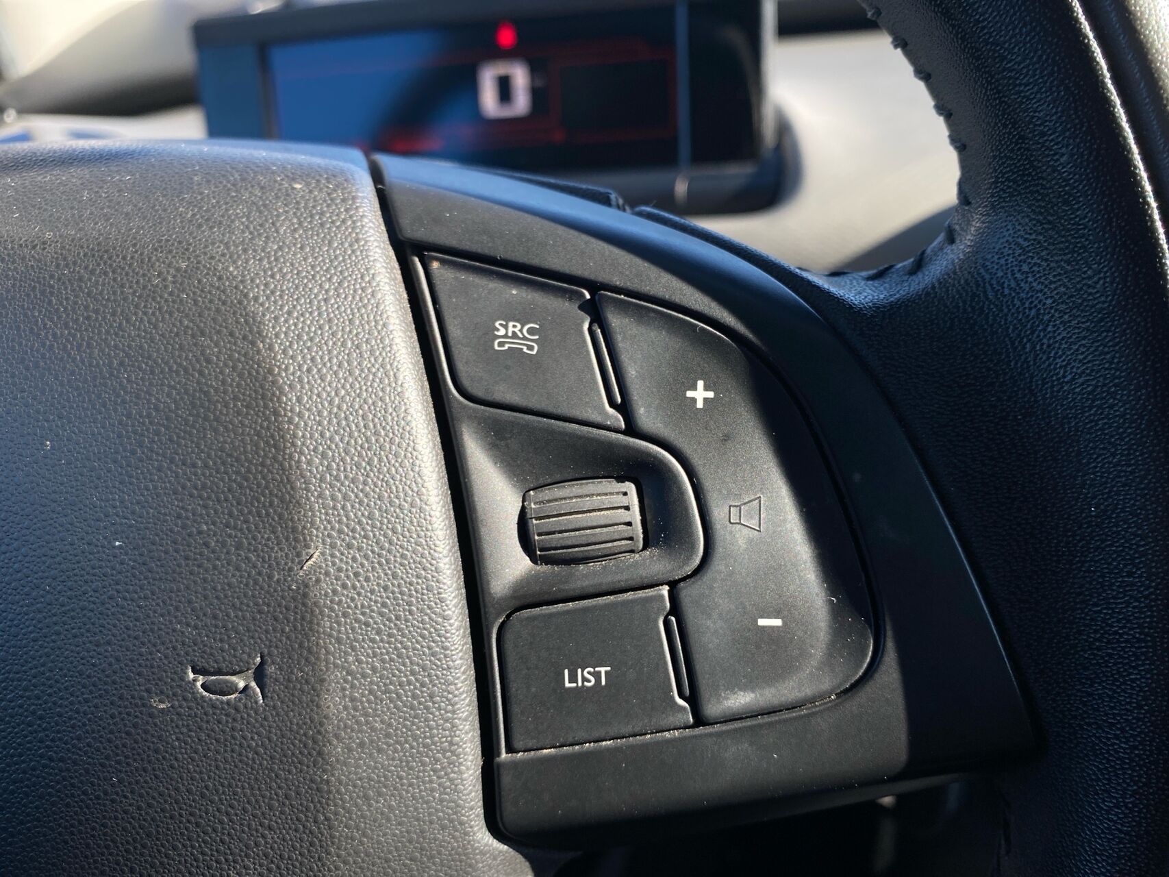 Billede af Citroën C4 Cactus 1,6 Blue HDi Feel+ start/stop 100HK 5d
