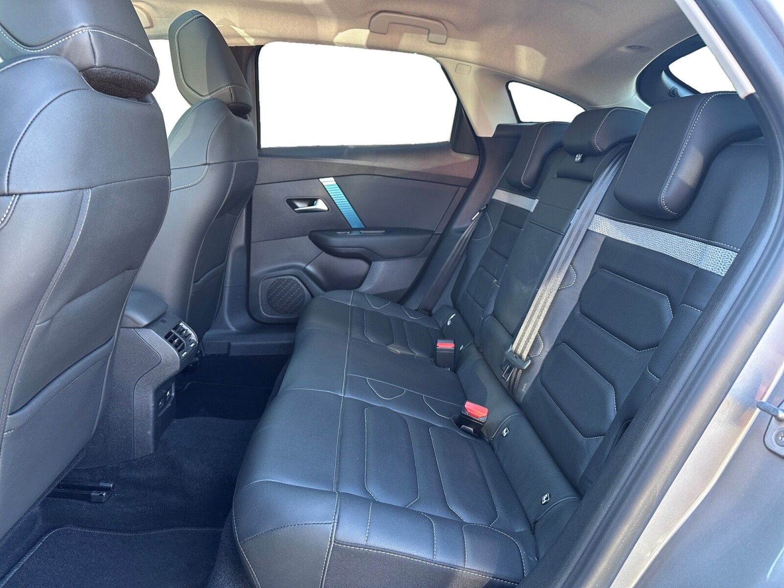 Billede af Citroën e-C4 EL Shine Sport 136HK 5d Aut.