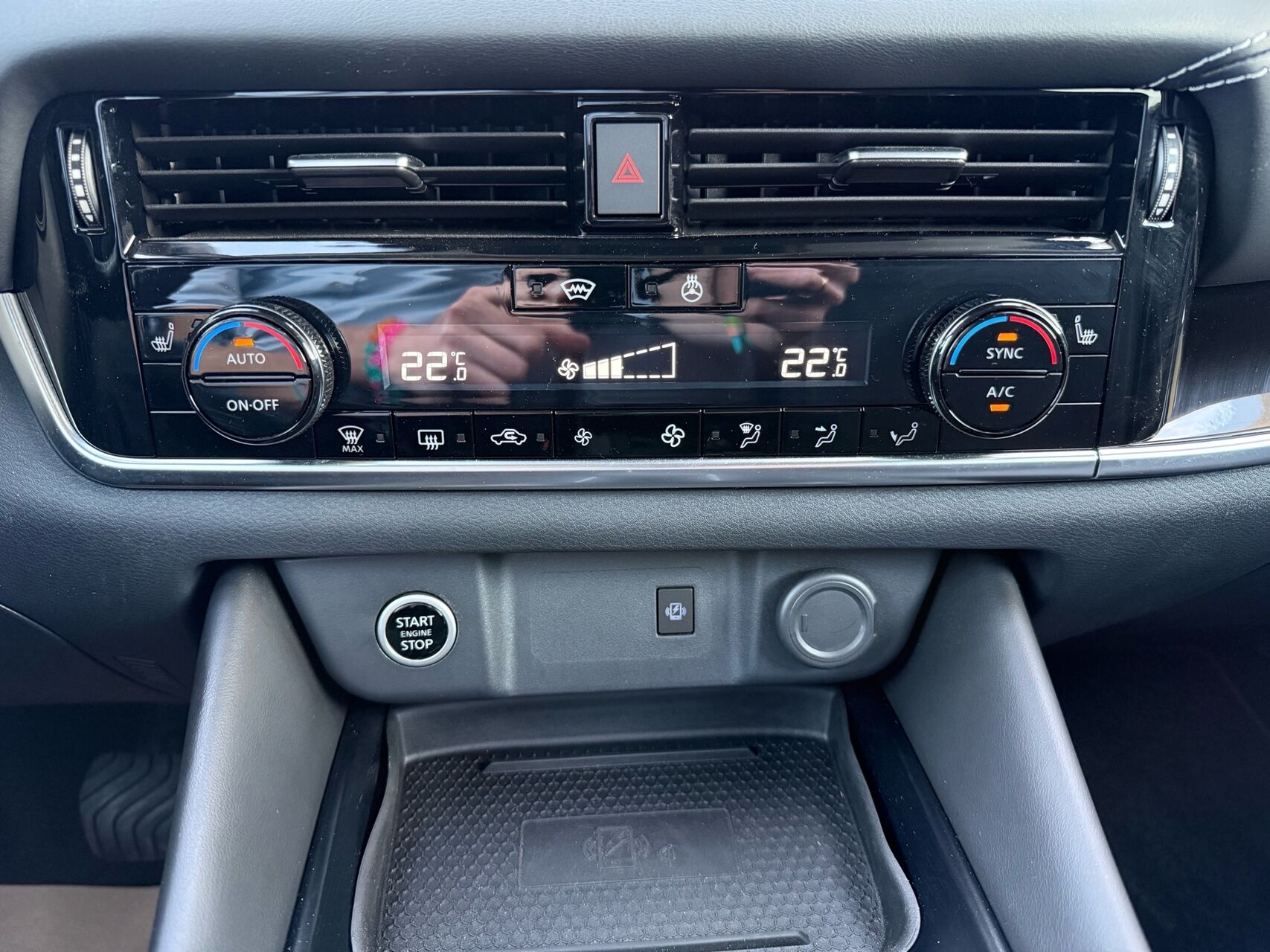 Billede af Nissan Qashqai 1,3 MHEV  Mild hybrid N-Connecta X-Tronic 158HK 5d 7g Aut.