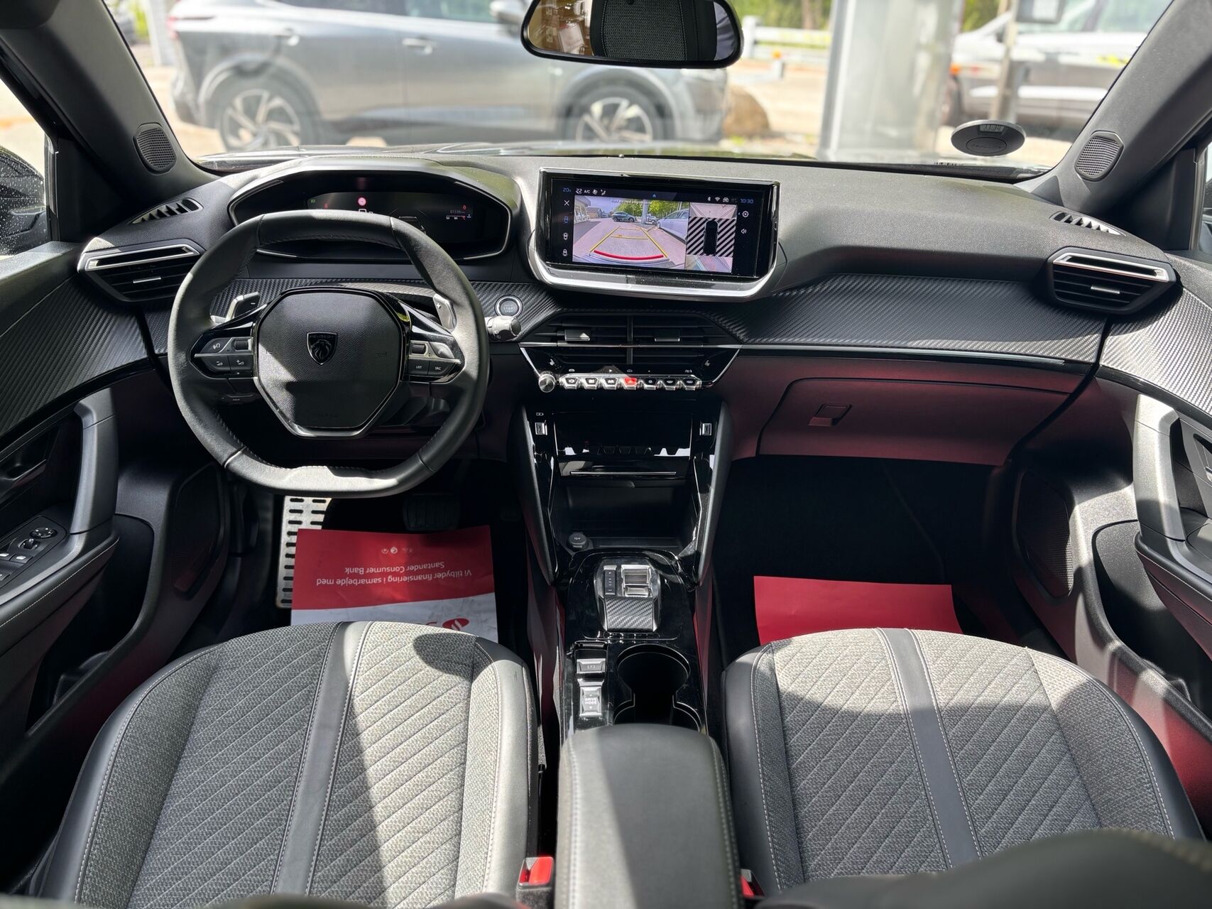 Billede af Peugeot 2008 1,2 PureTech Allure EAT8 130HK 5d 8g Aut.